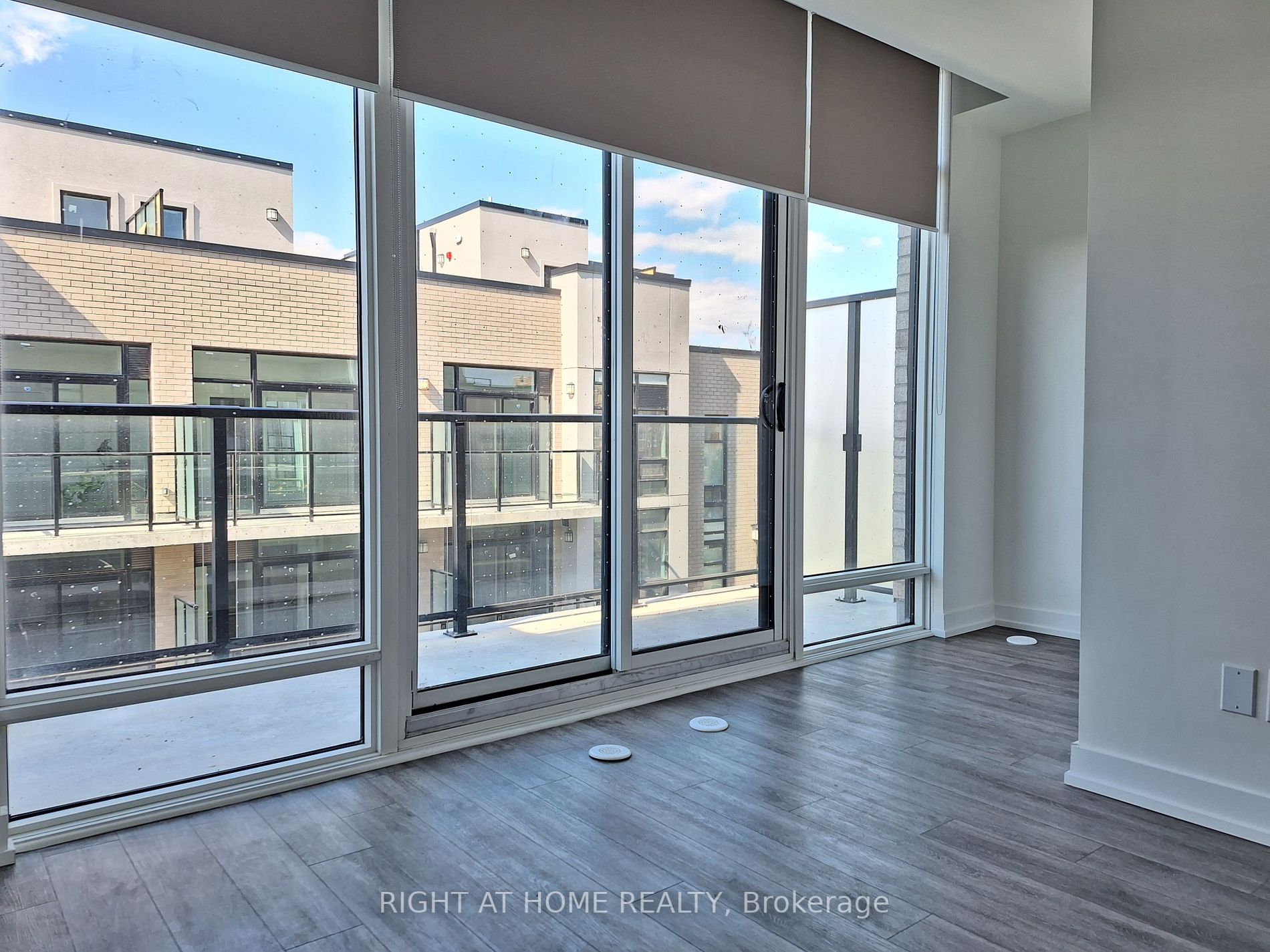 871 Sheppard Ave W, #33