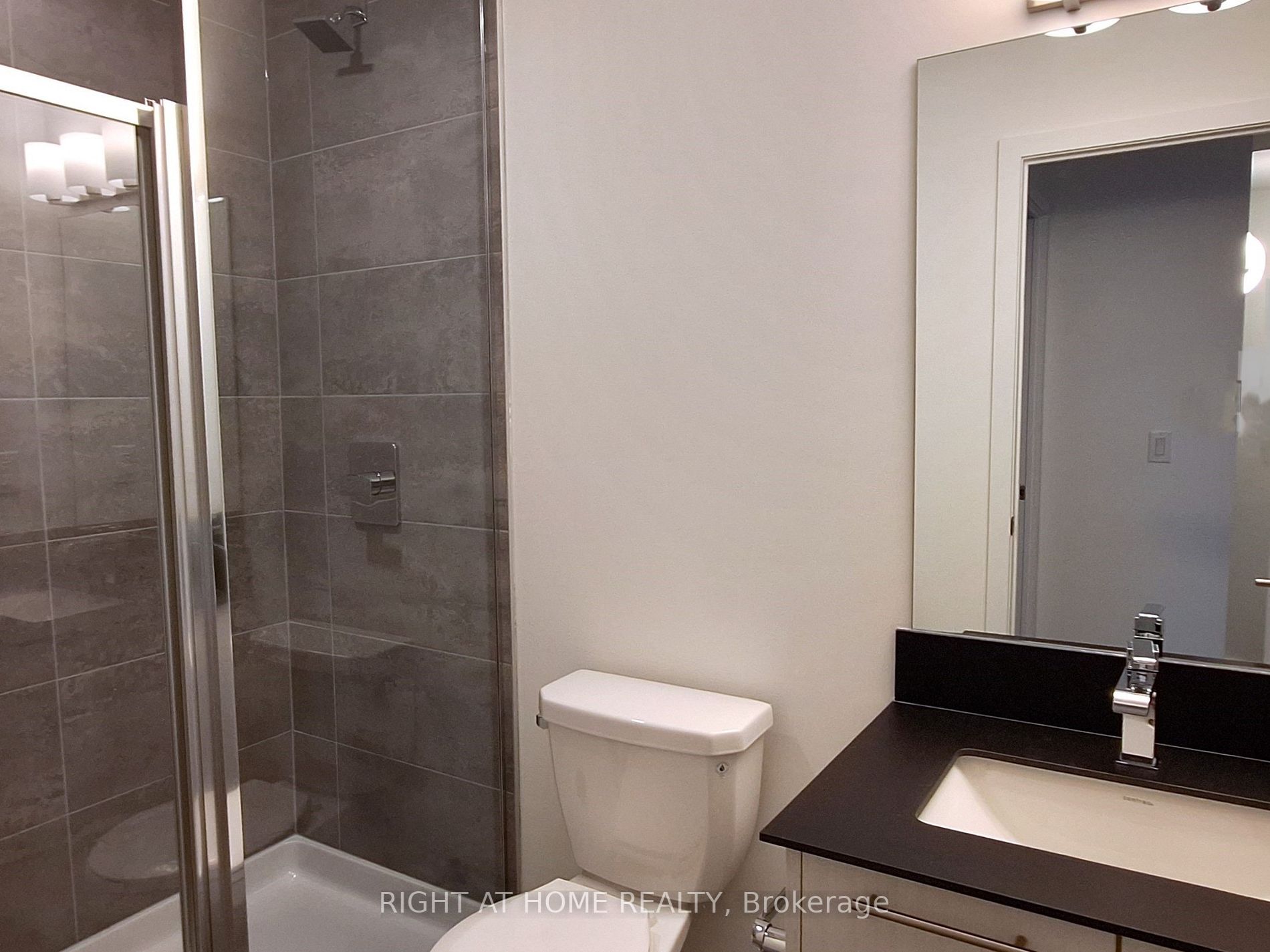 871 Sheppard Ave W, #33