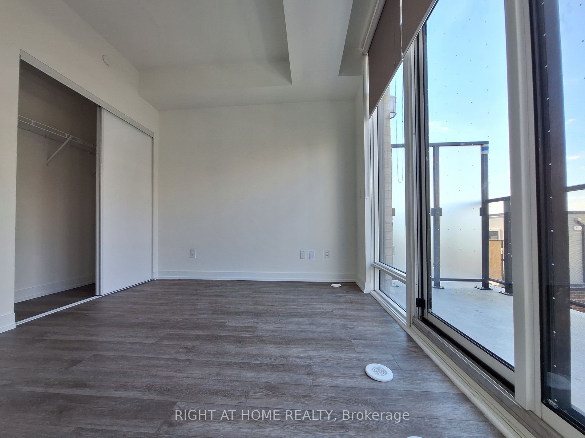 871 Sheppard Ave W, #33