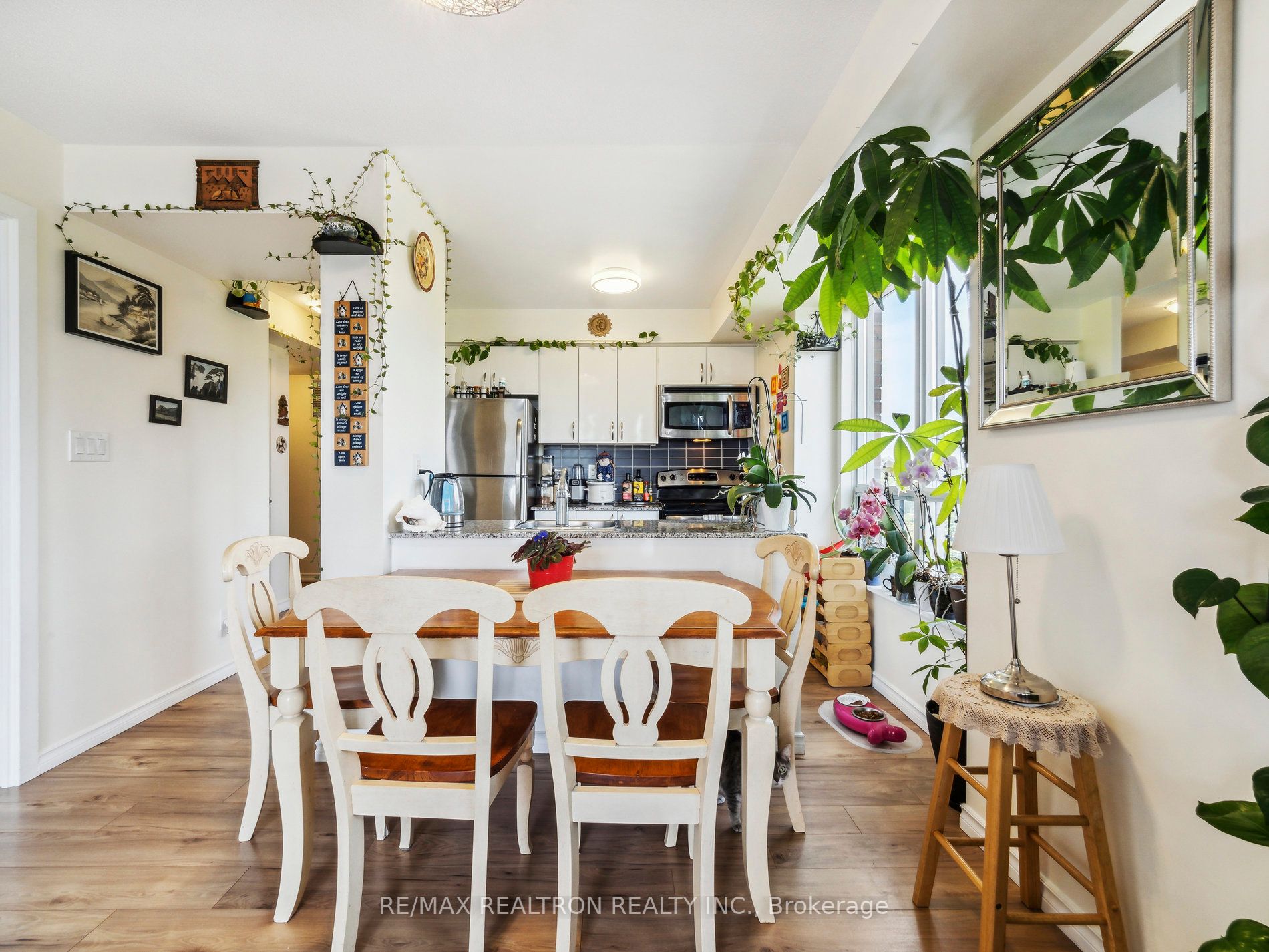 801 Sheppard Ave W, #605