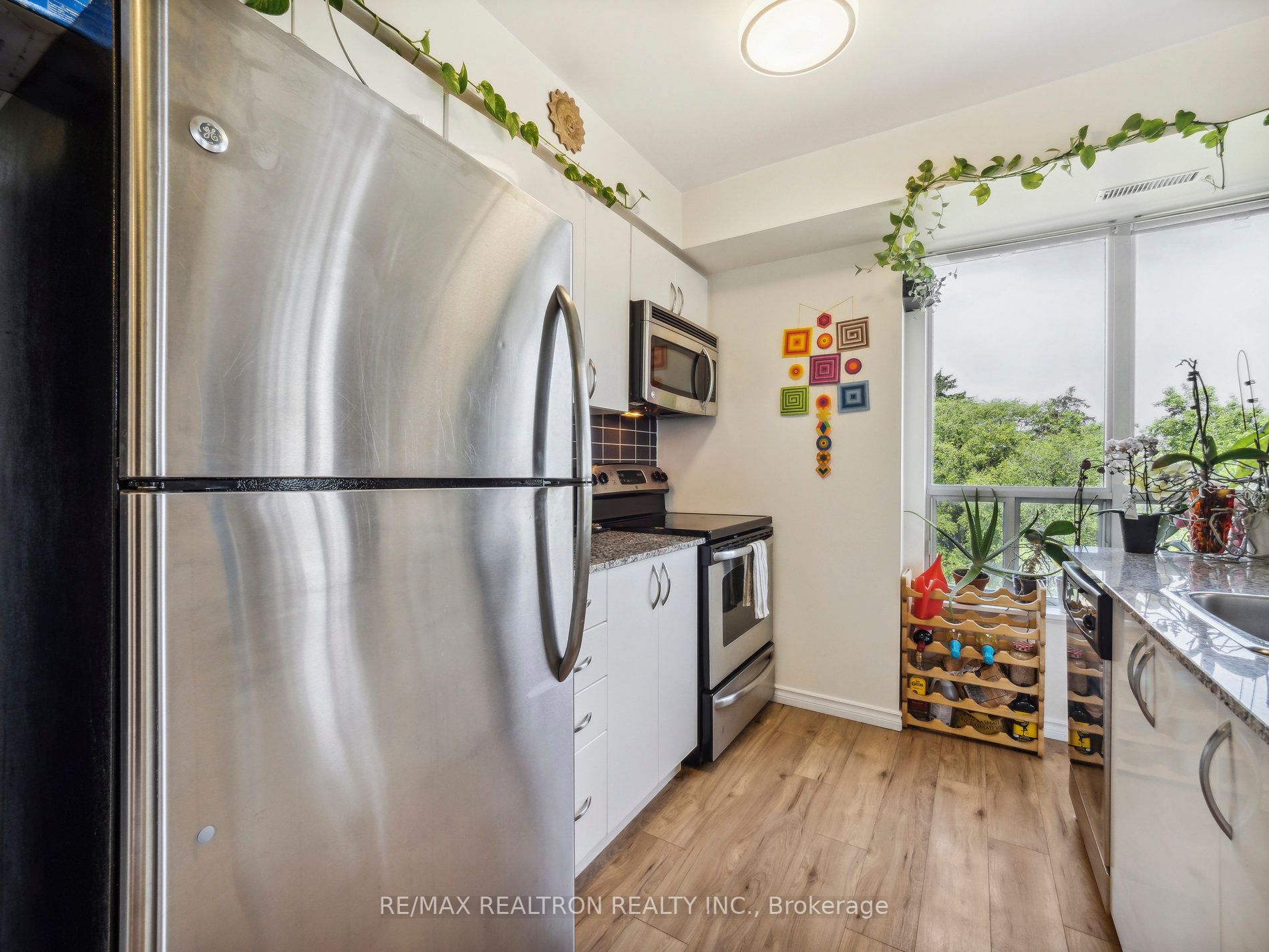 801 Sheppard Ave W, #605
