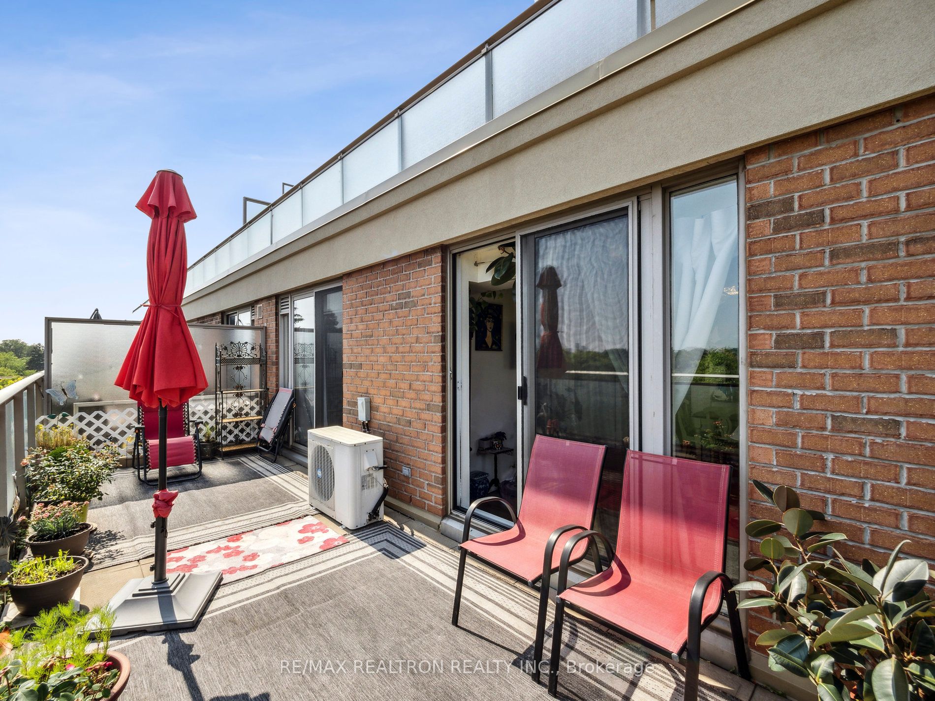 801 Sheppard Ave W, #605