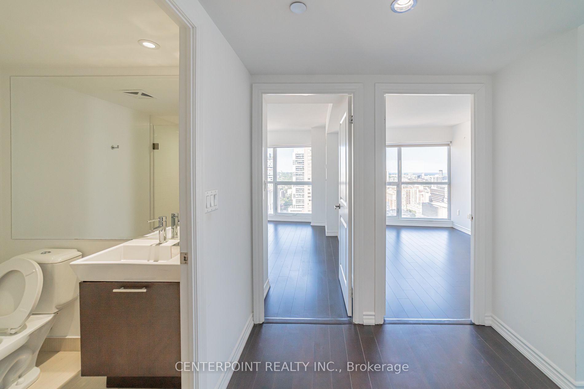 386 Yonge St, #2307