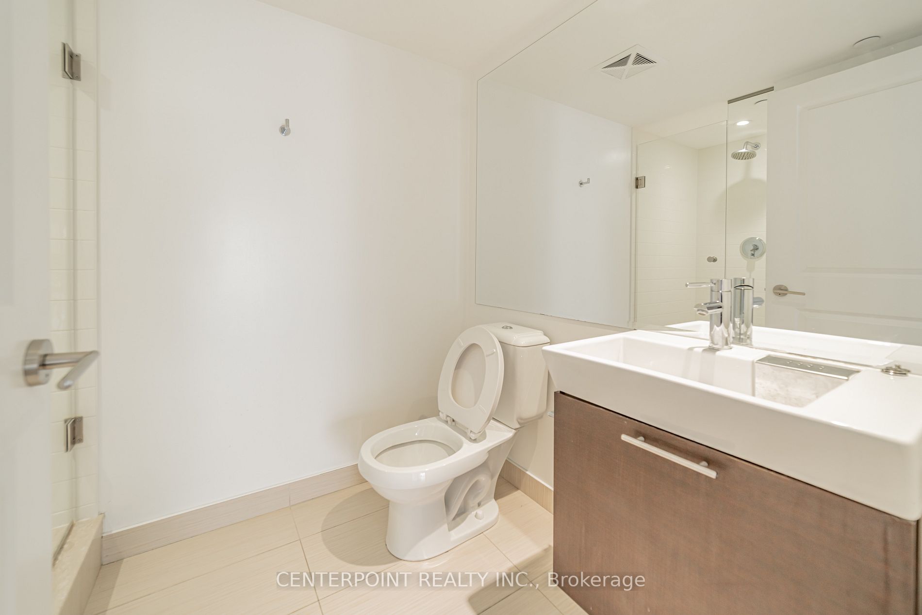 386 Yonge St, #2307