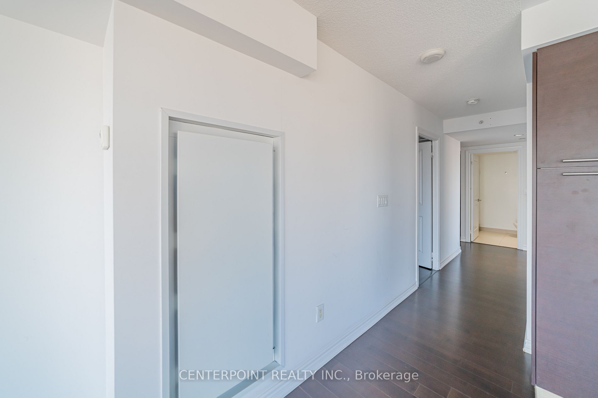 386 Yonge St, #2307