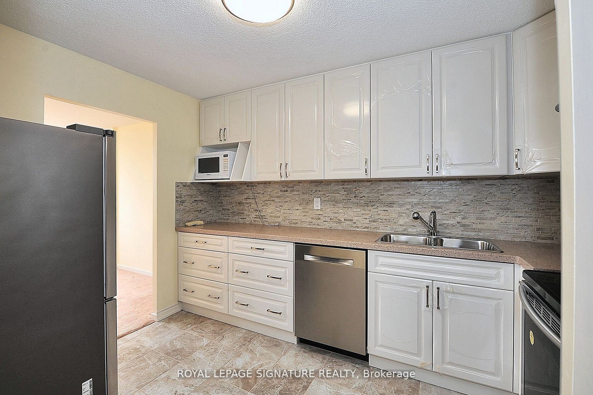 10 Tangreen Crt, #702