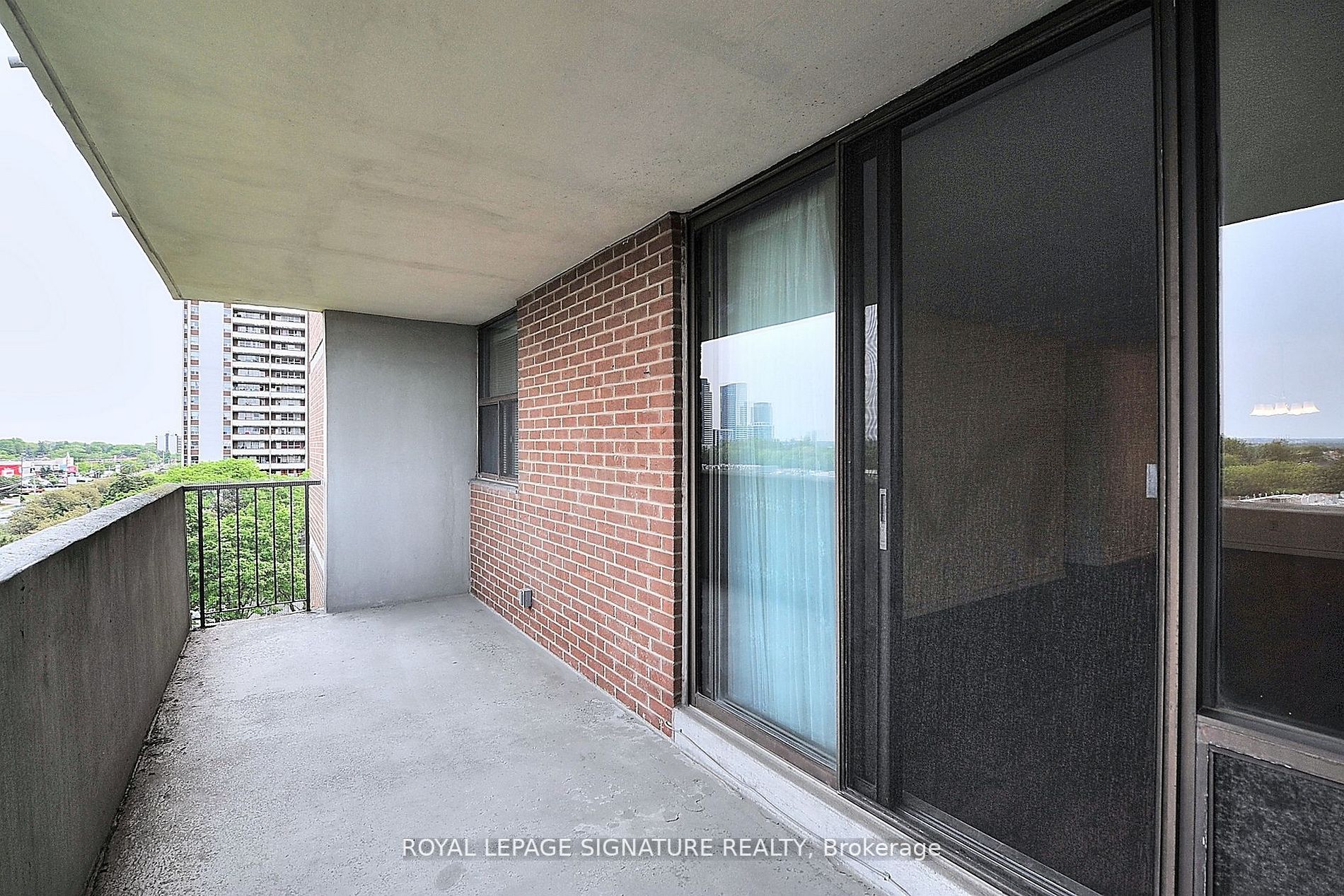 10 Tangreen Crt, #702