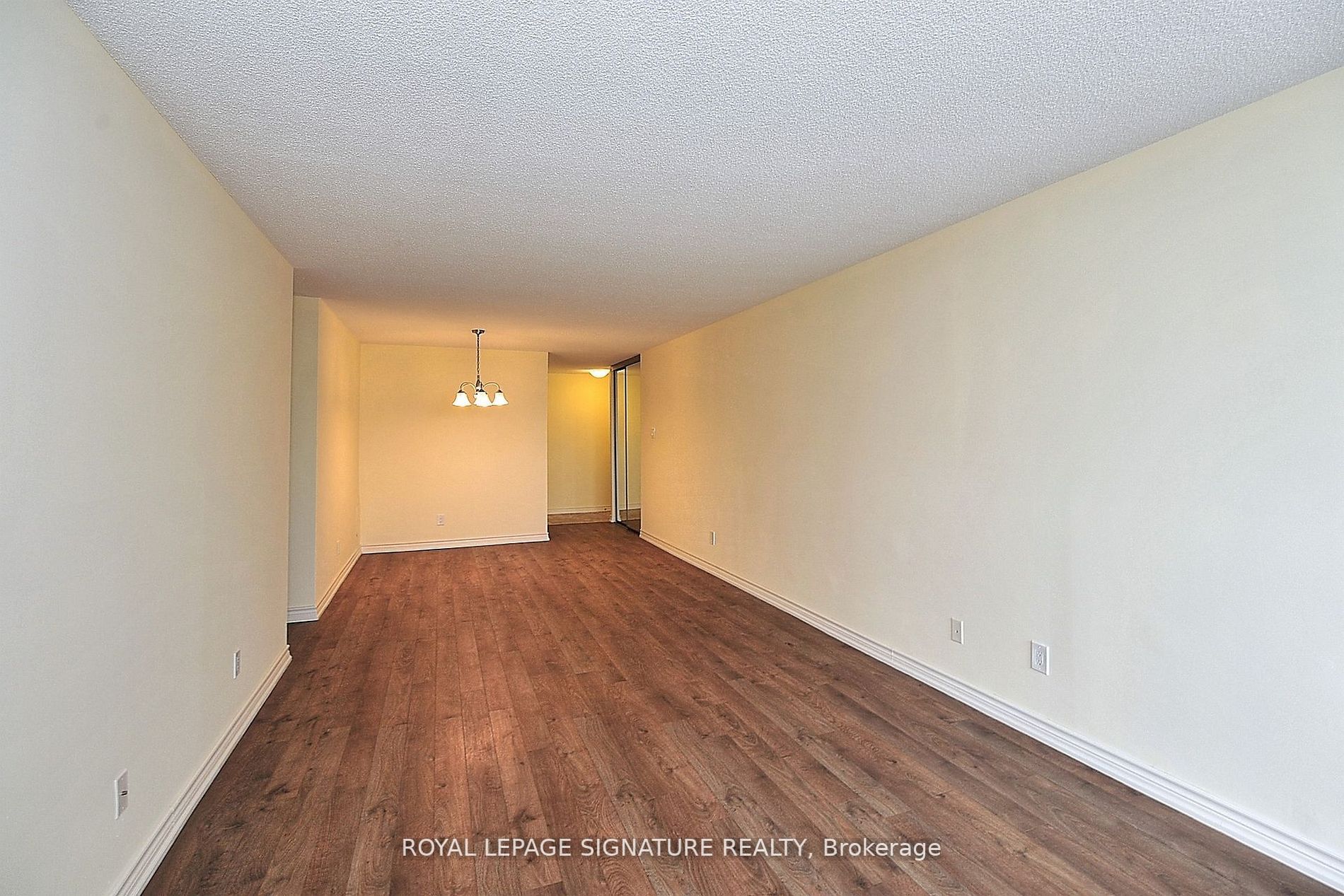 10 Tangreen Crt, #702