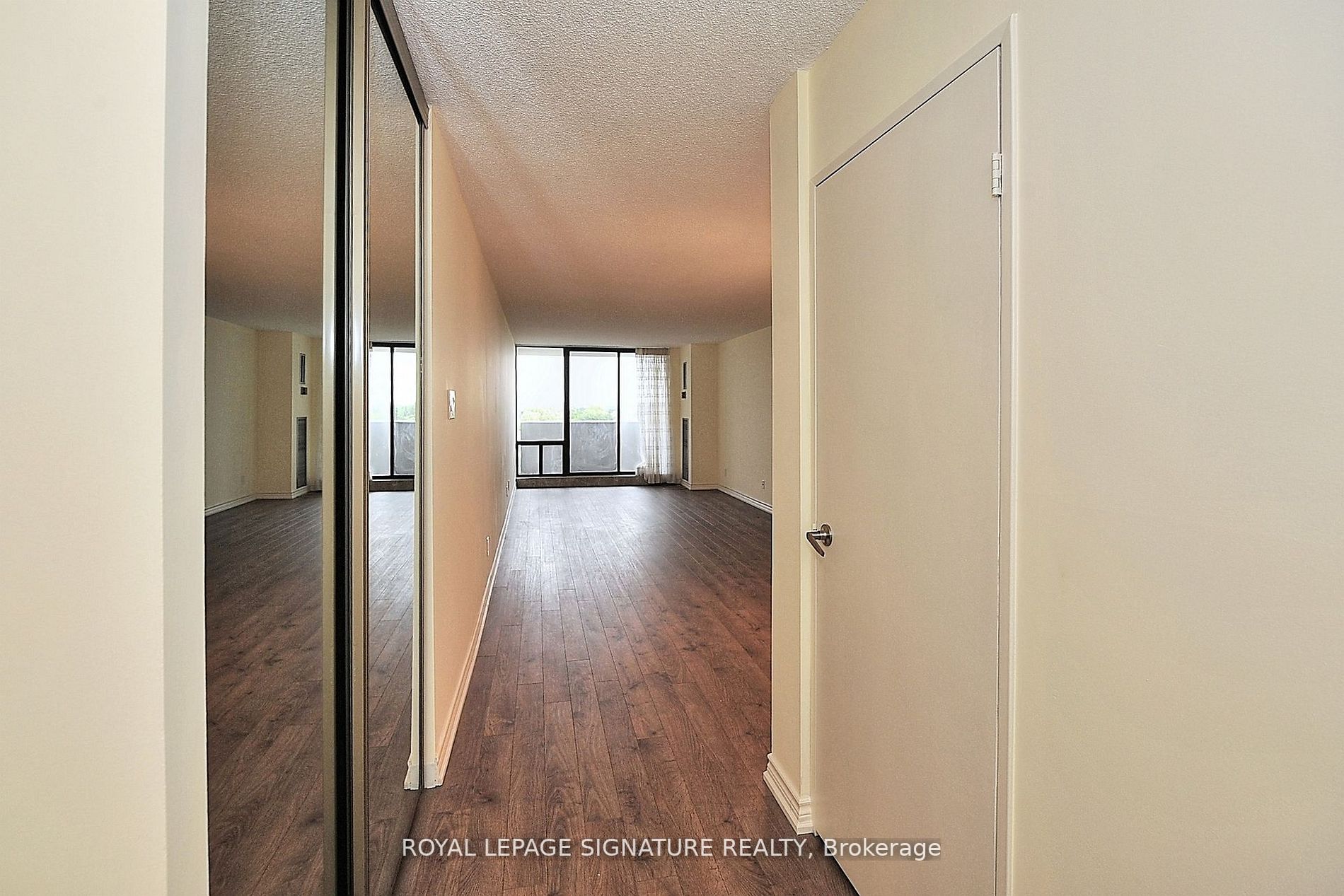 10 Tangreen Crt, #702