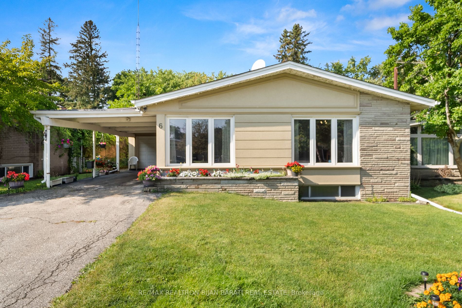 6 Blithfield Ave