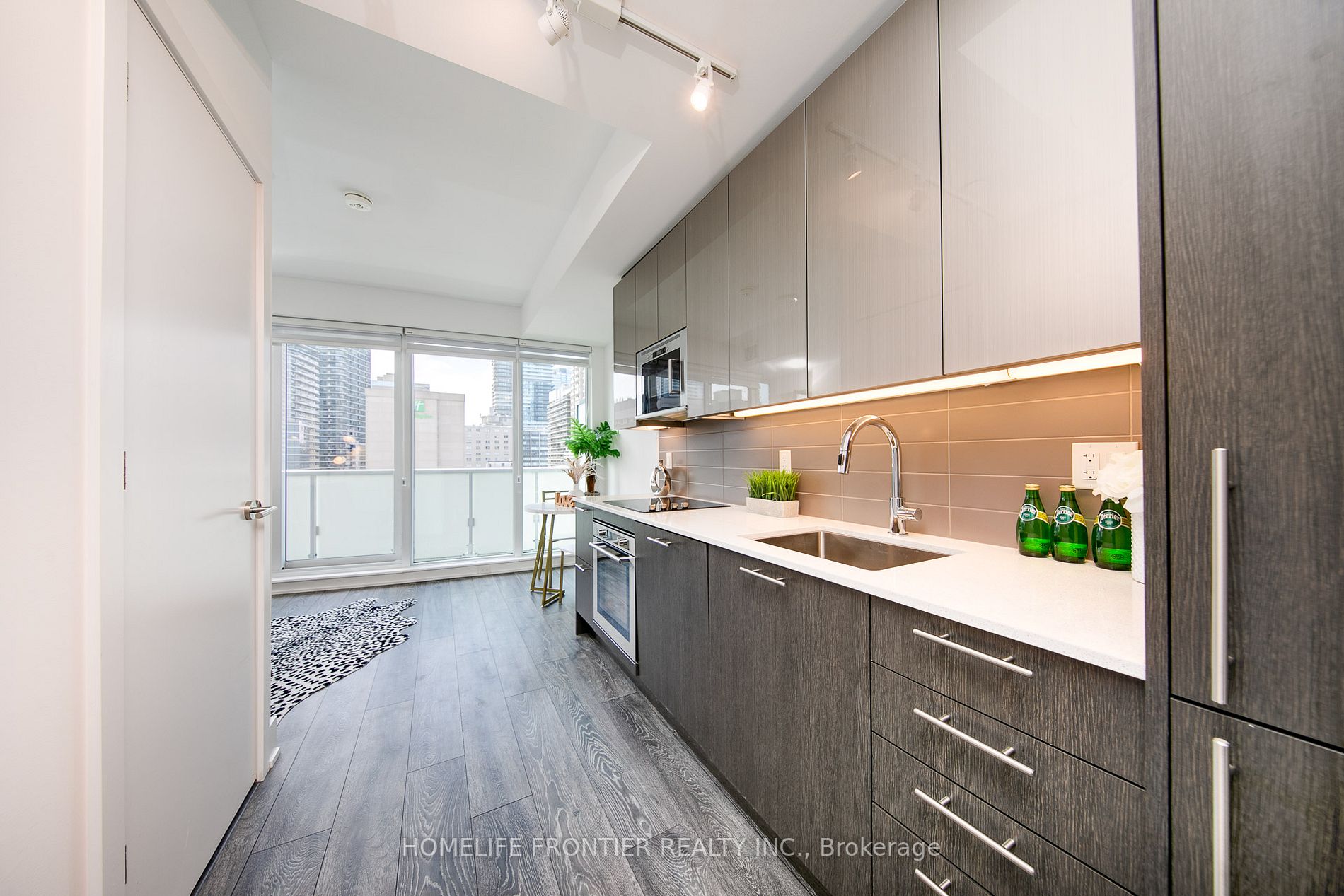 403 Church St, #1503