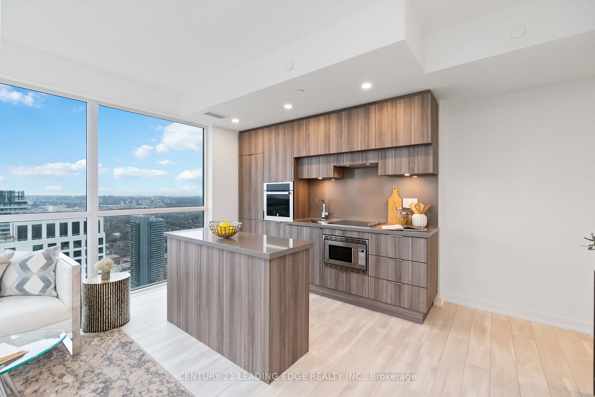 39 Roehampton Ave, #4109