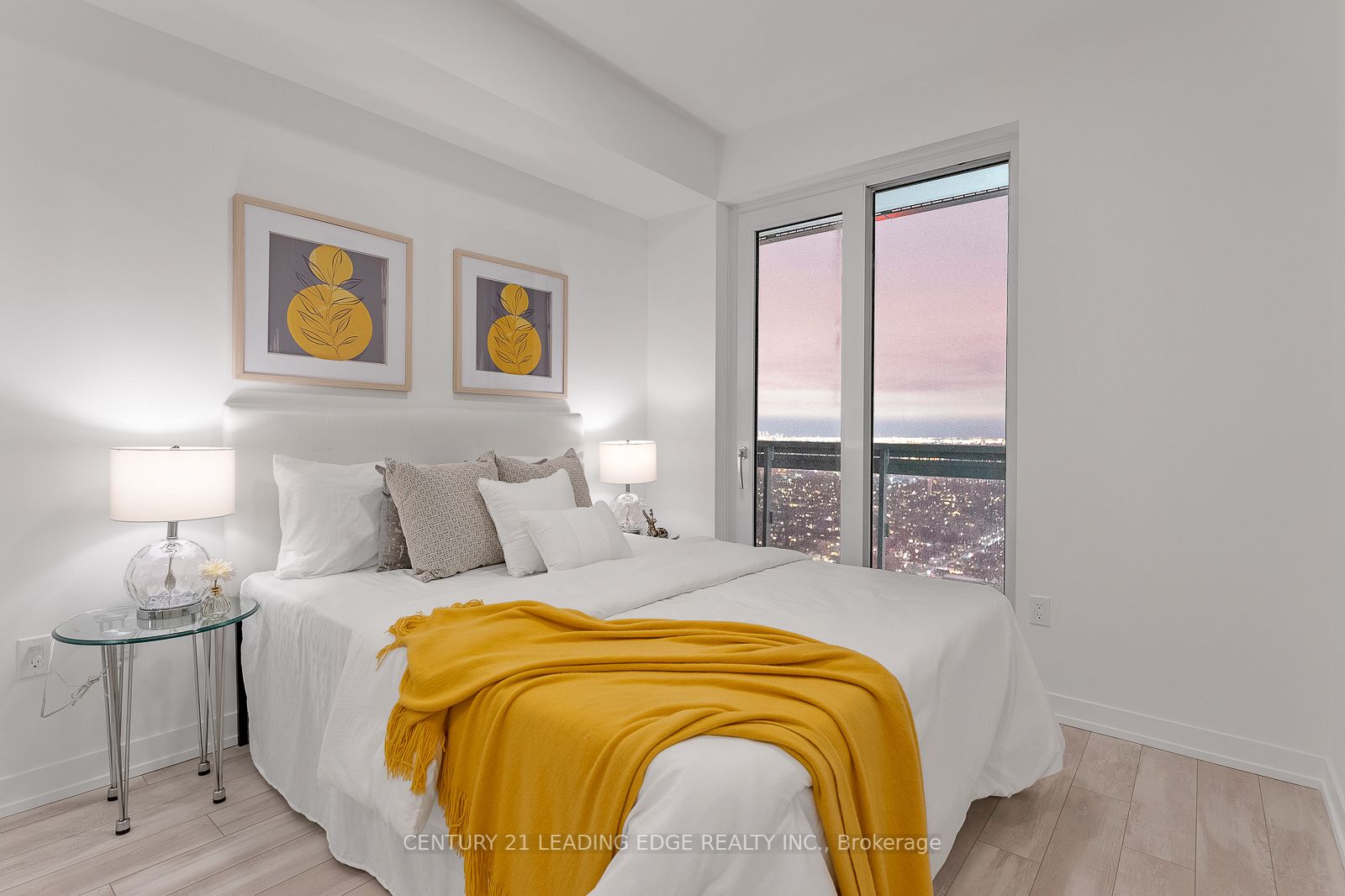 39 Roehampton Ave, #4109