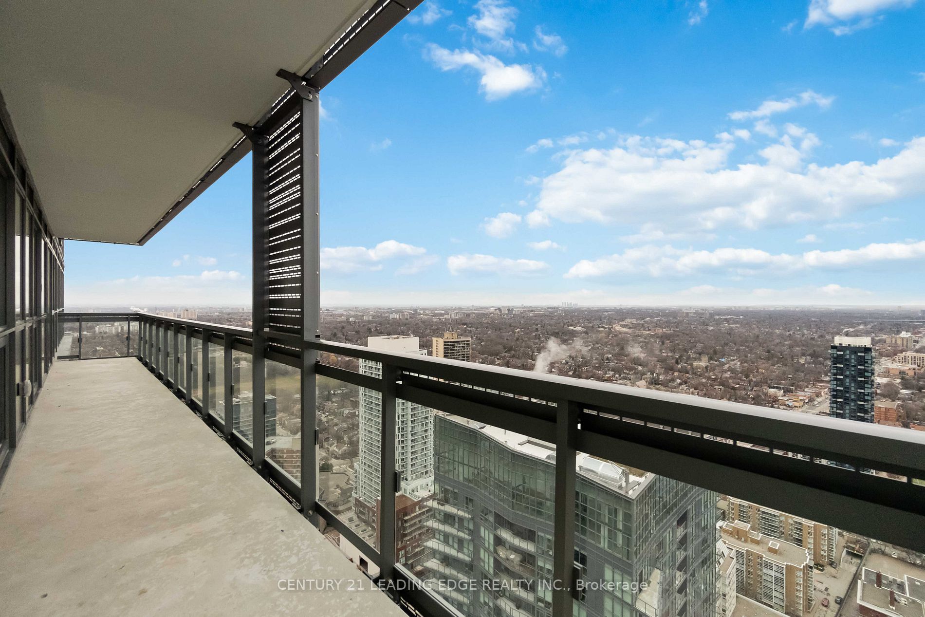 39 Roehampton Ave, #4109