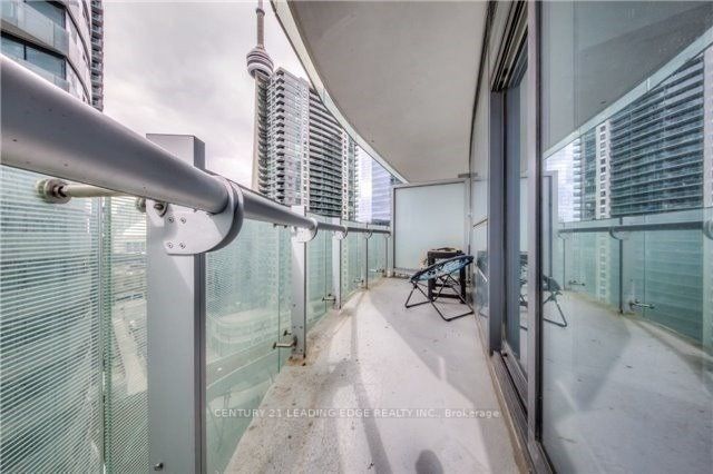 14 York St, #1205