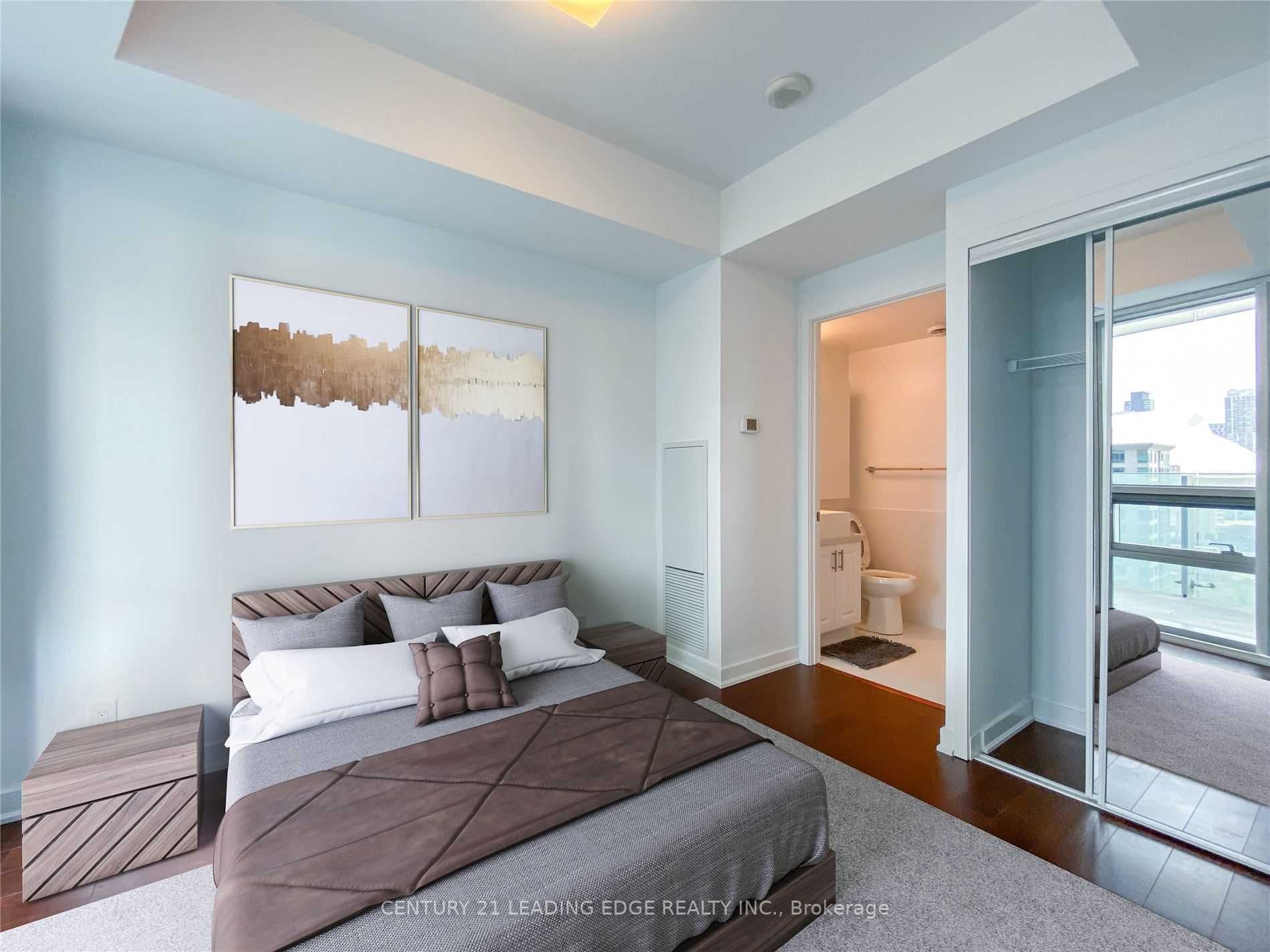 14 York St, #1205