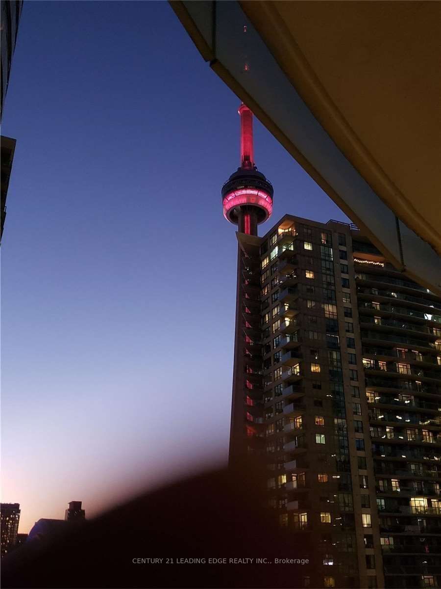 14 York St, #1205