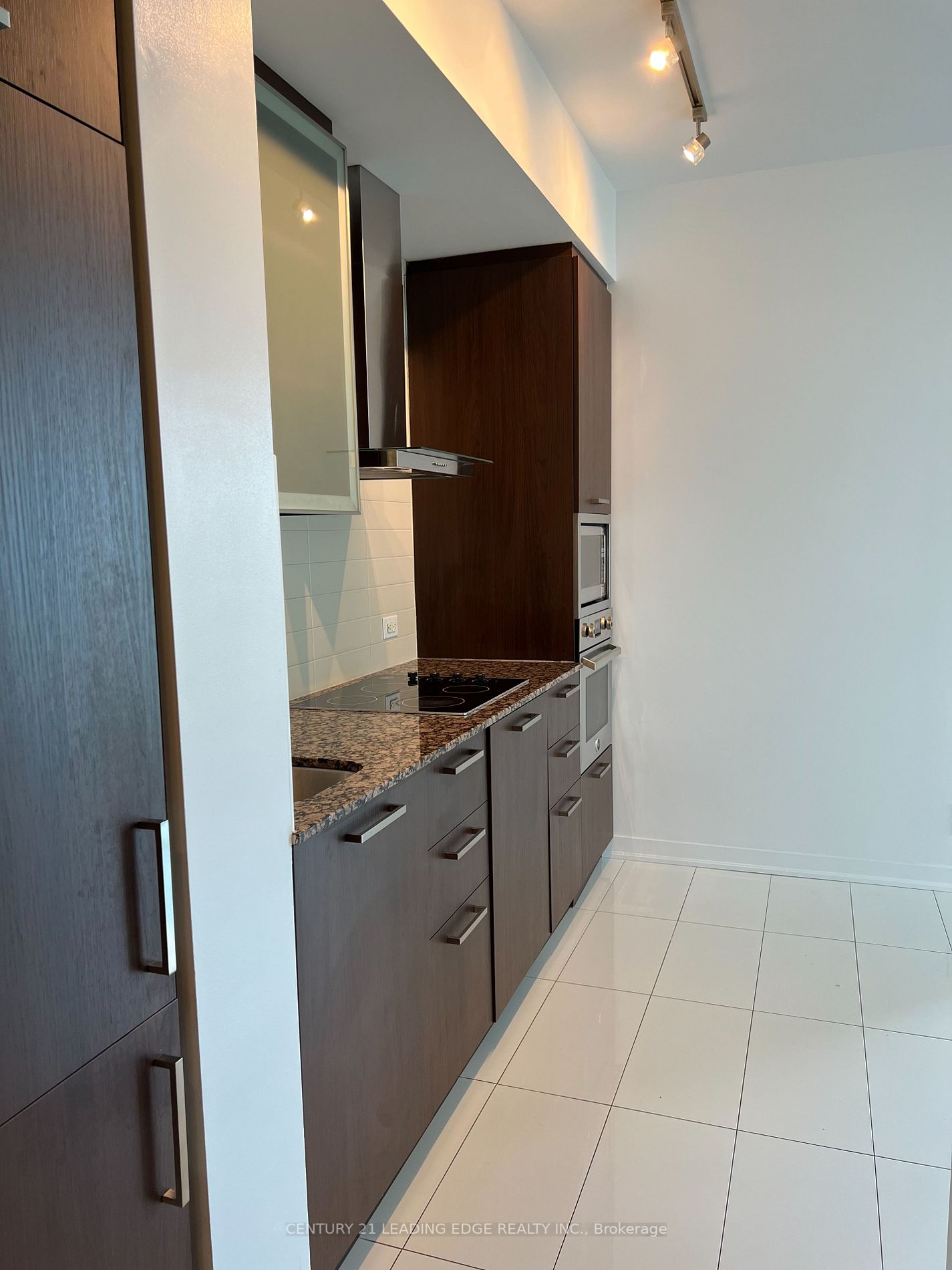 14 York St, #1205