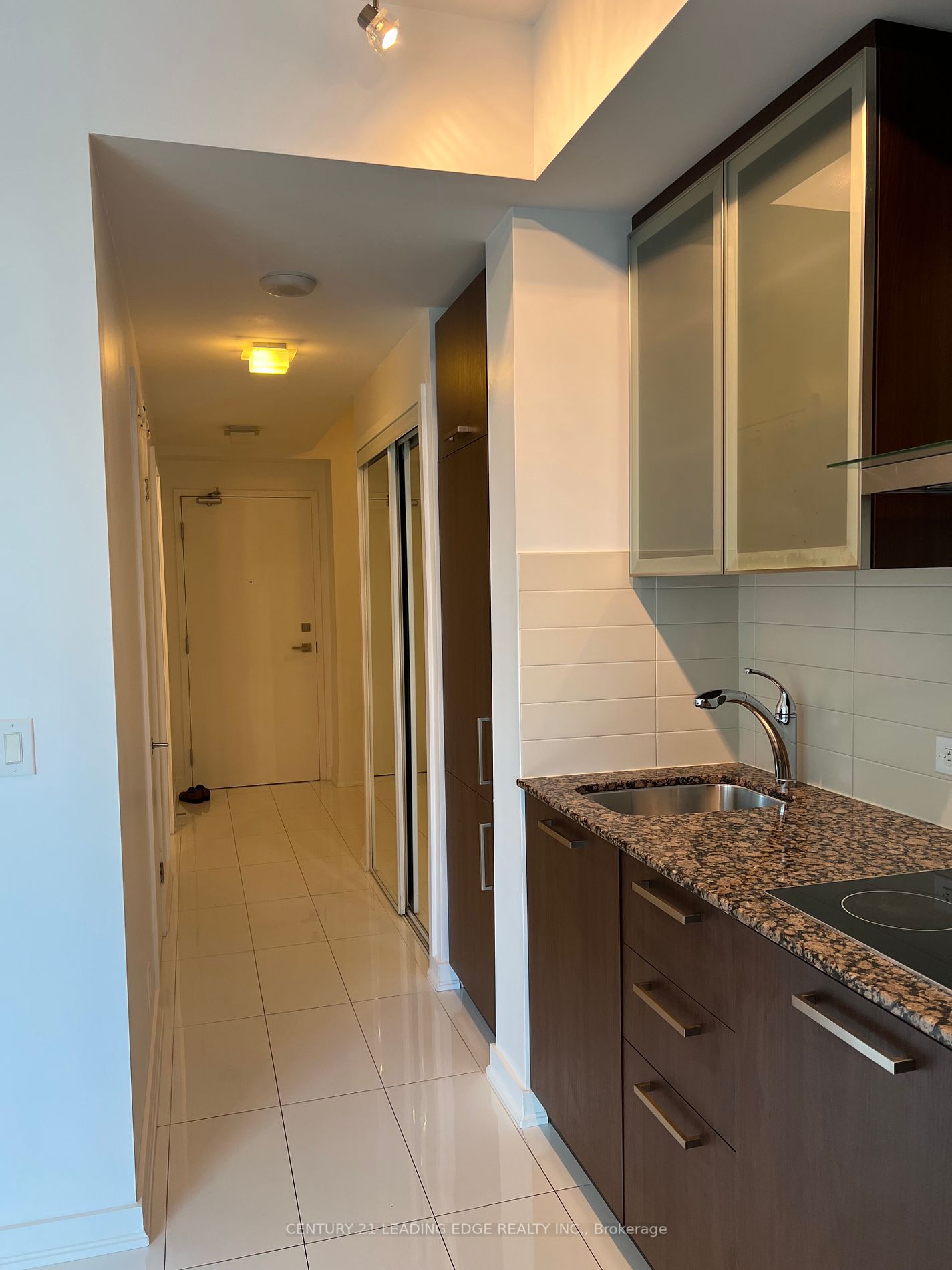 14 York St, #1205