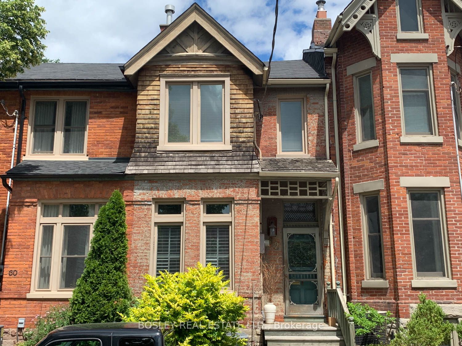 62 Salisbury Ave