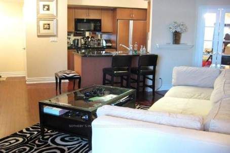 10 Delisle Ave, #810