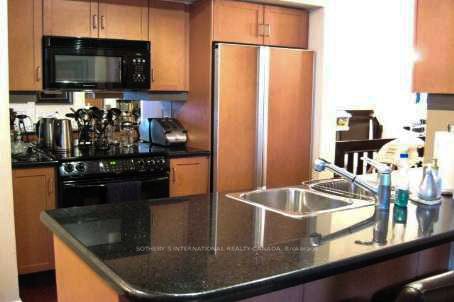 10 Delisle Ave, #810