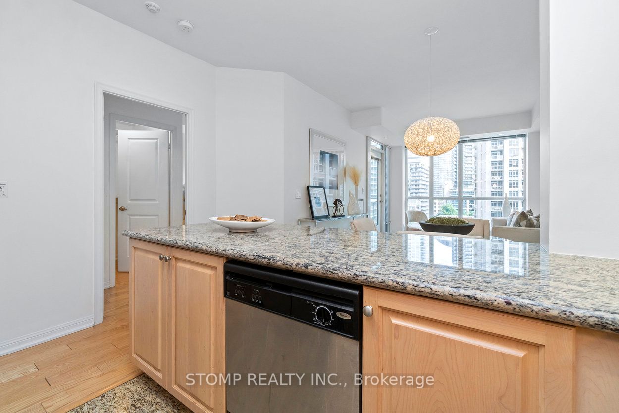 628 Fleet St, #809
