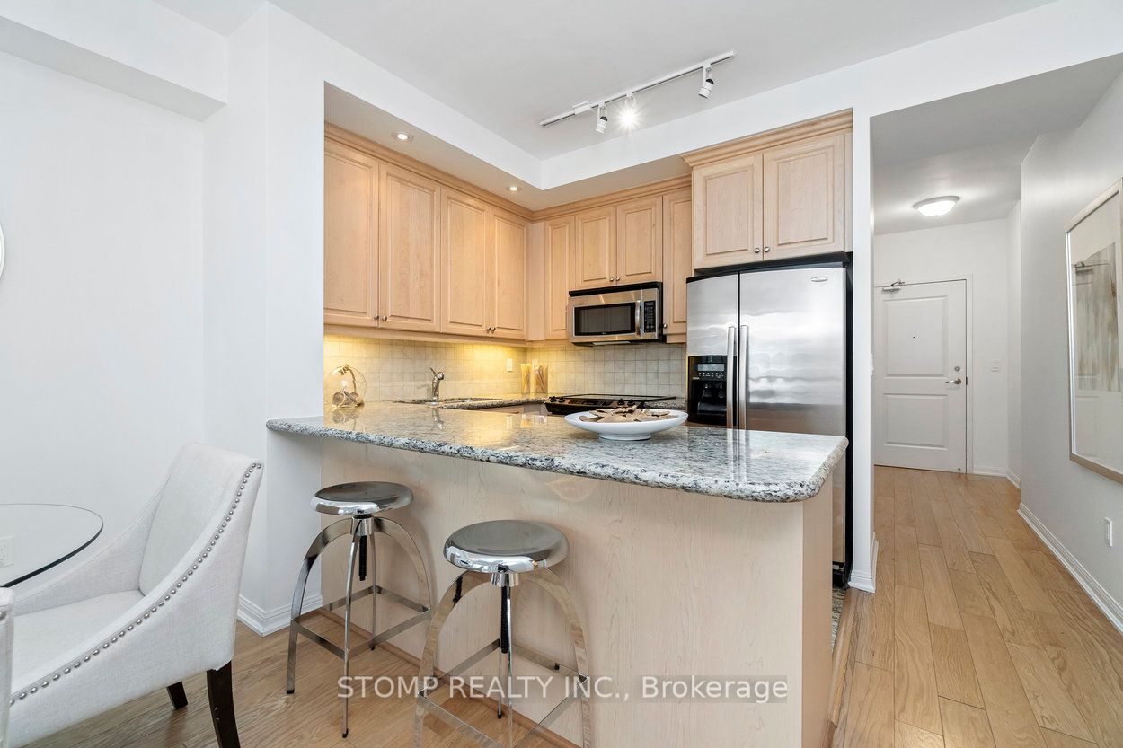 628 Fleet St, #809