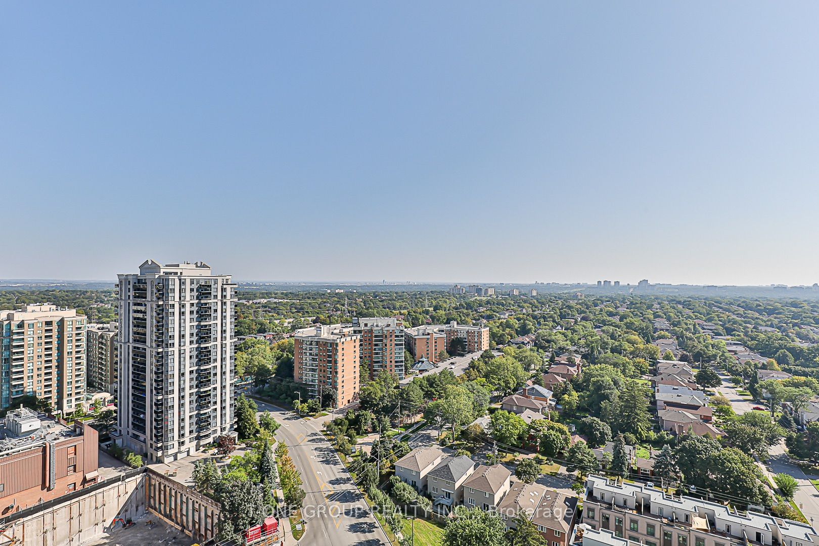 18 Holmes Ave, #2102