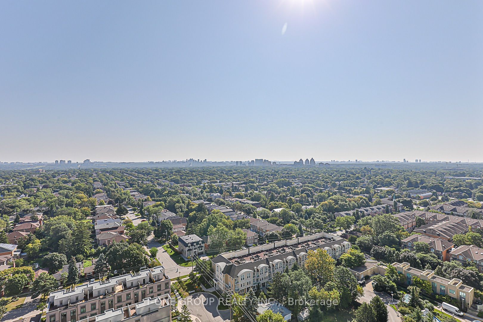 18 Holmes Ave, #2102