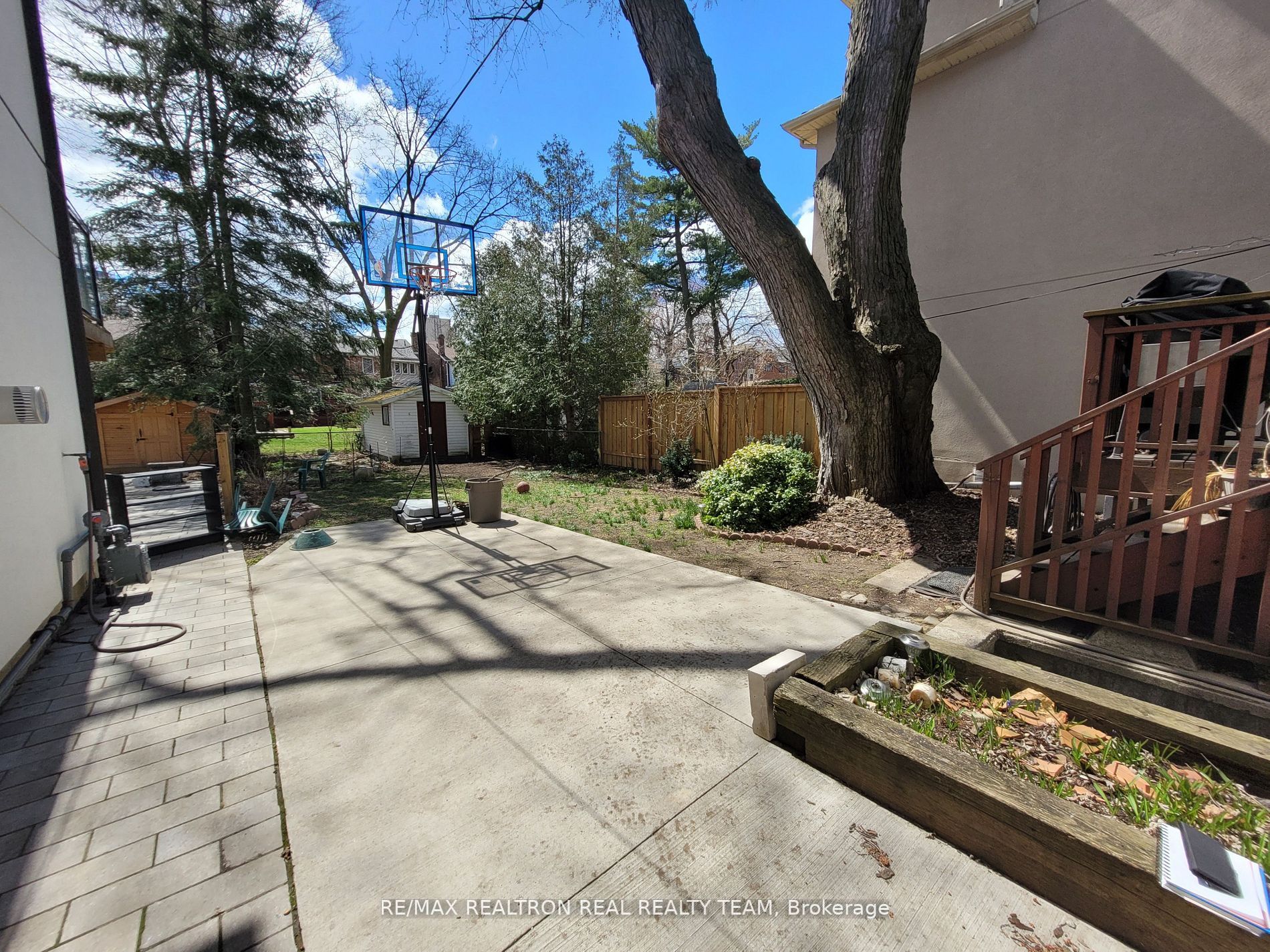 35 Craighurst Ave