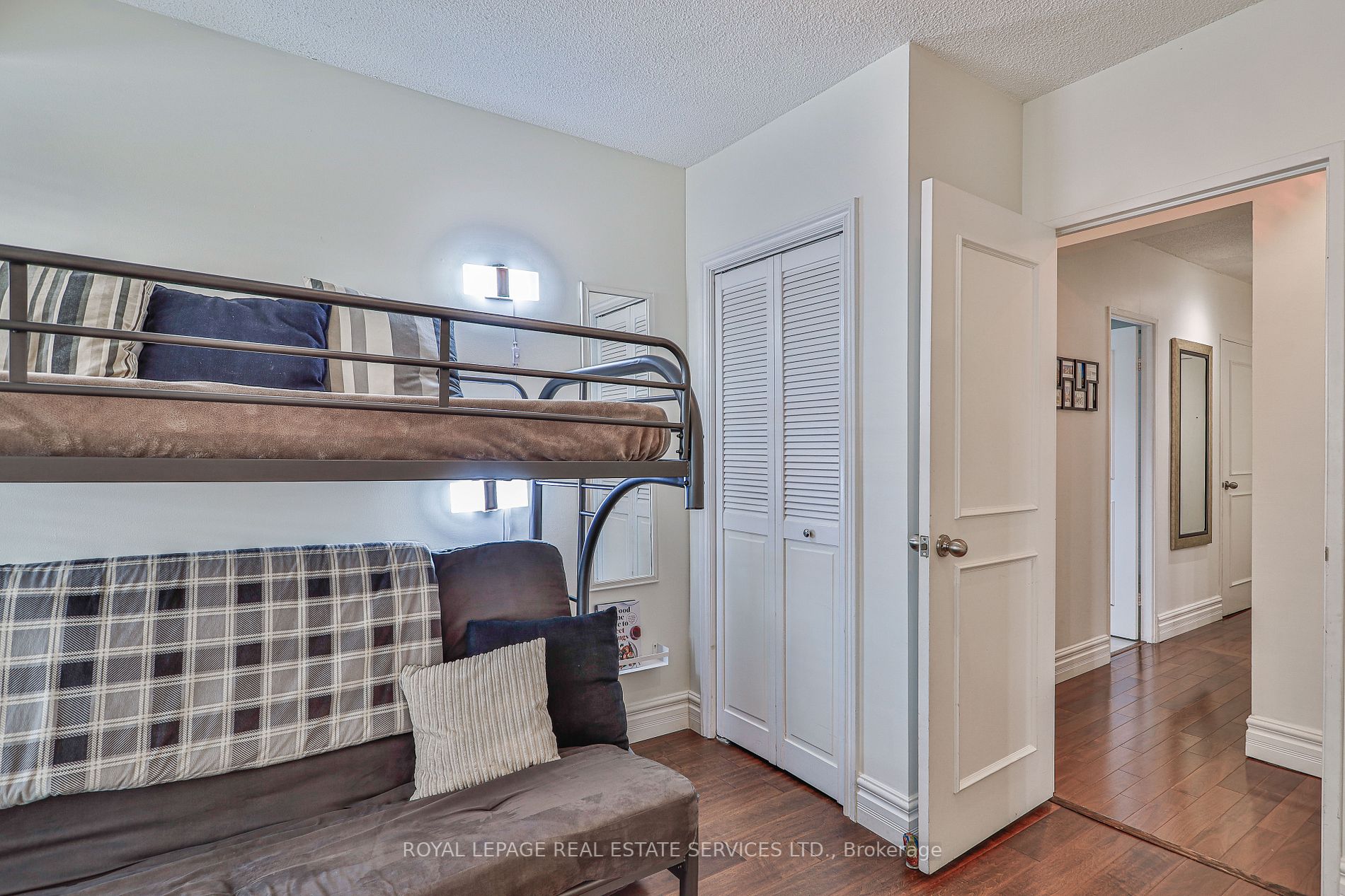 212 St. George St N, #506
