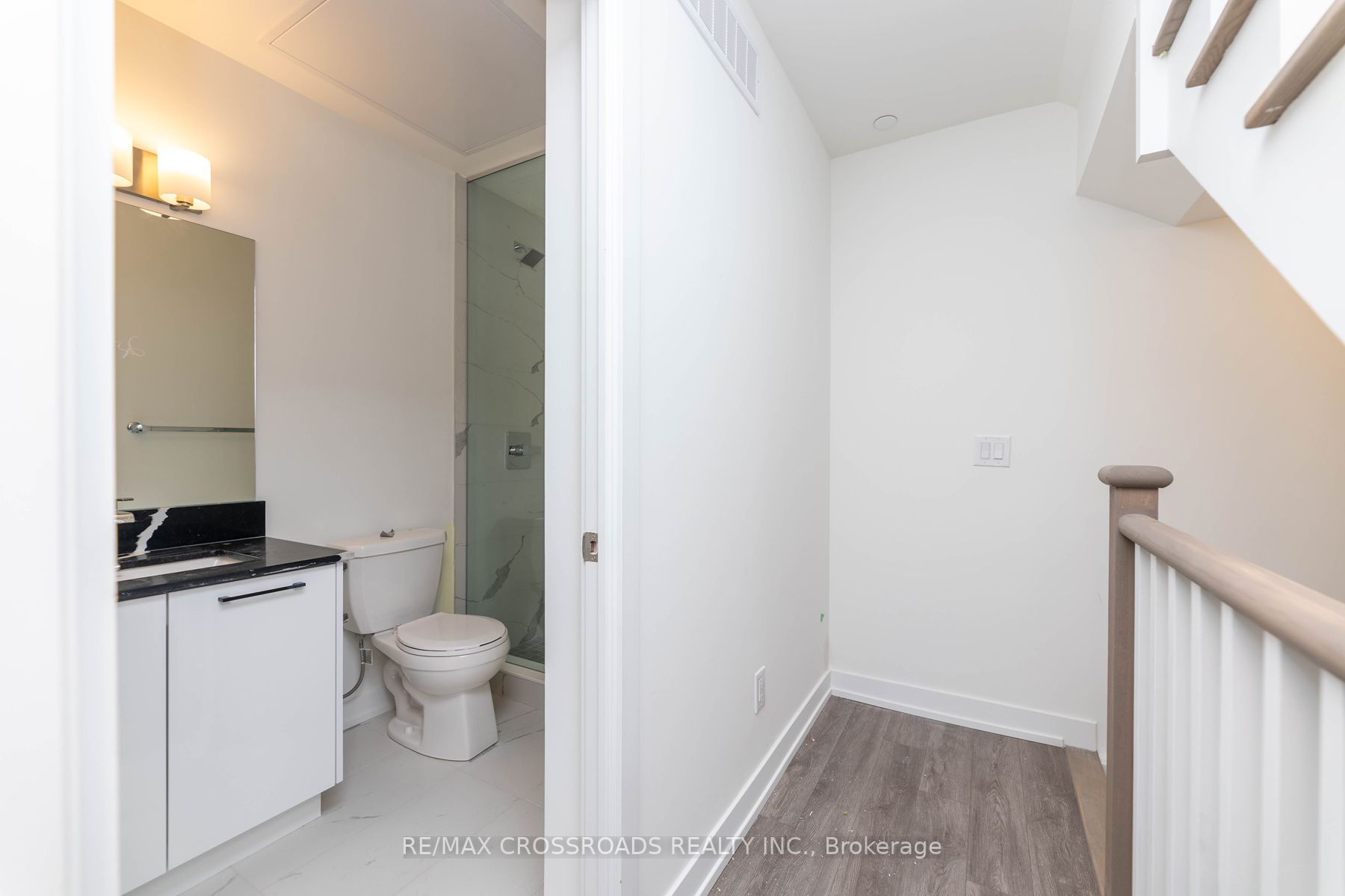 871 Sheppard Ave W, #Th11
