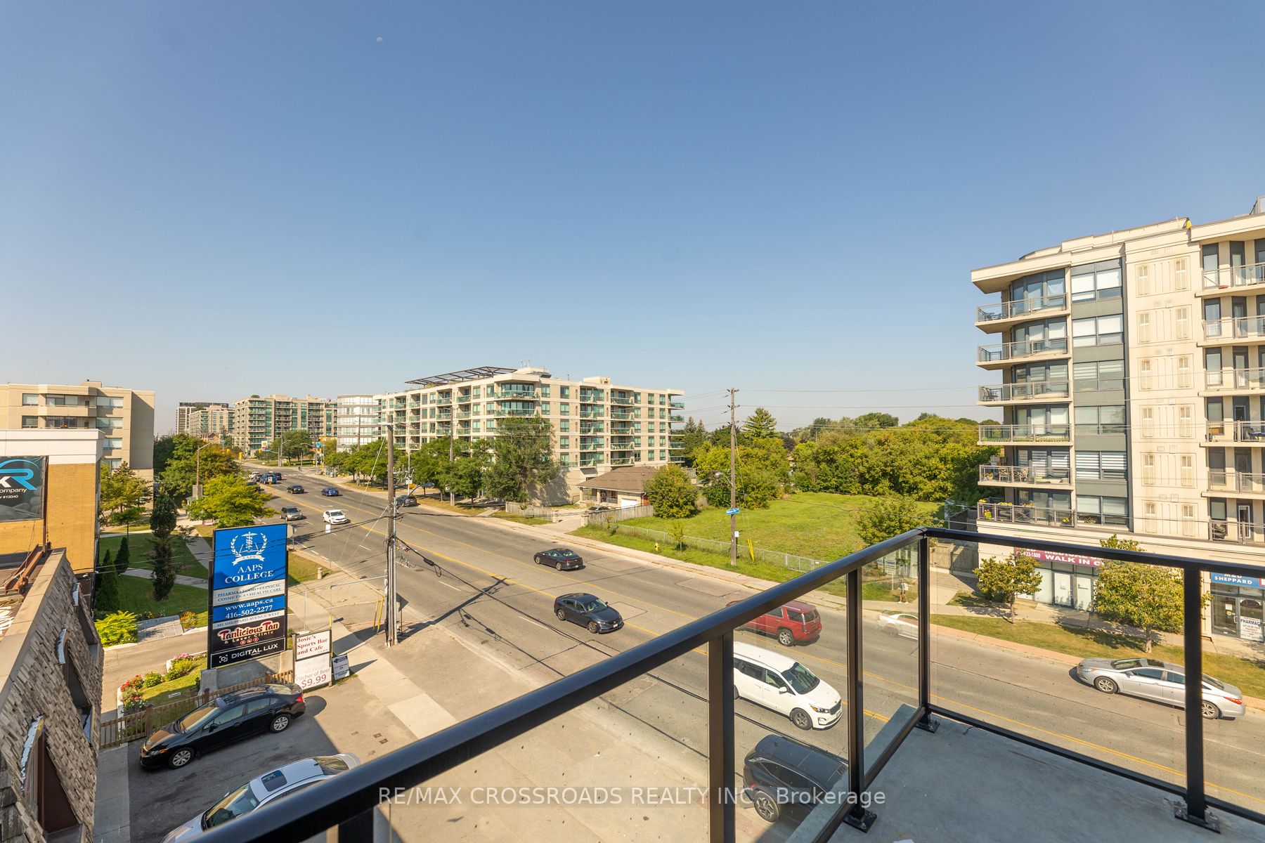 871 Sheppard Ave W, #Th11