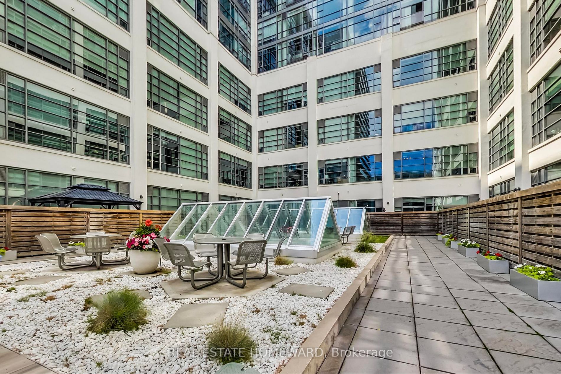 637 Lake Shore Blvd W, #633