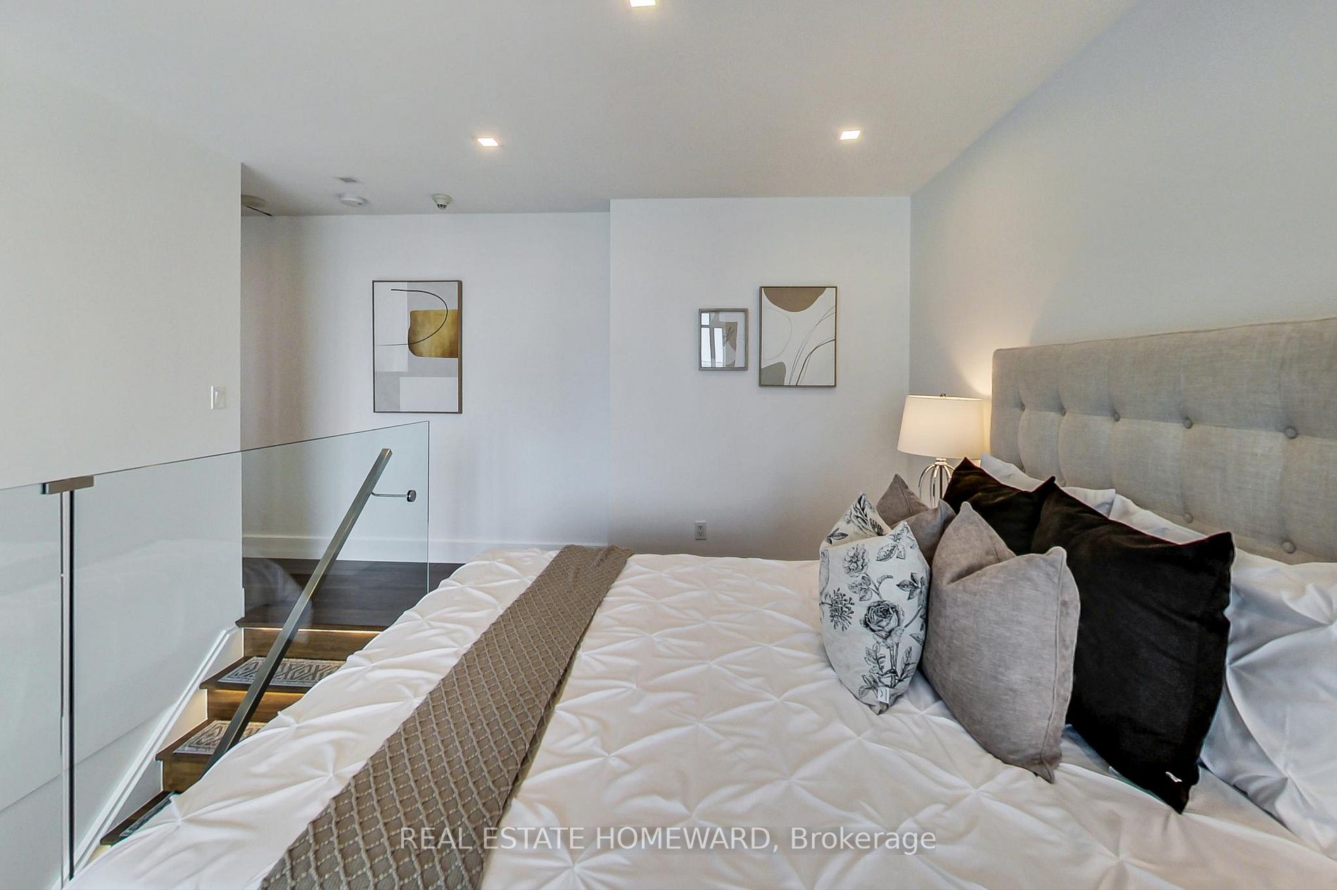 637 Lake Shore Blvd W, #633
