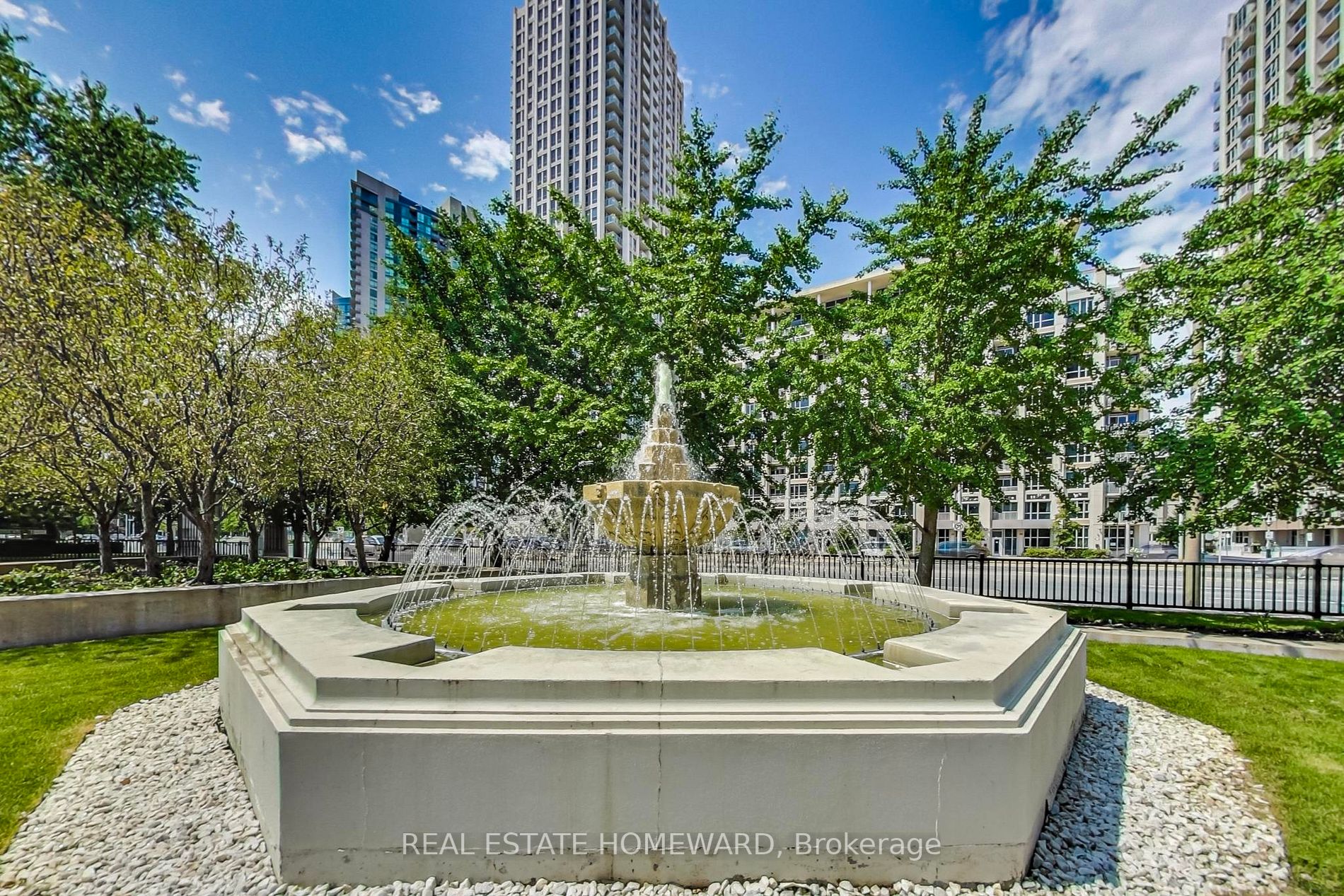 637 Lake Shore Blvd W, #633