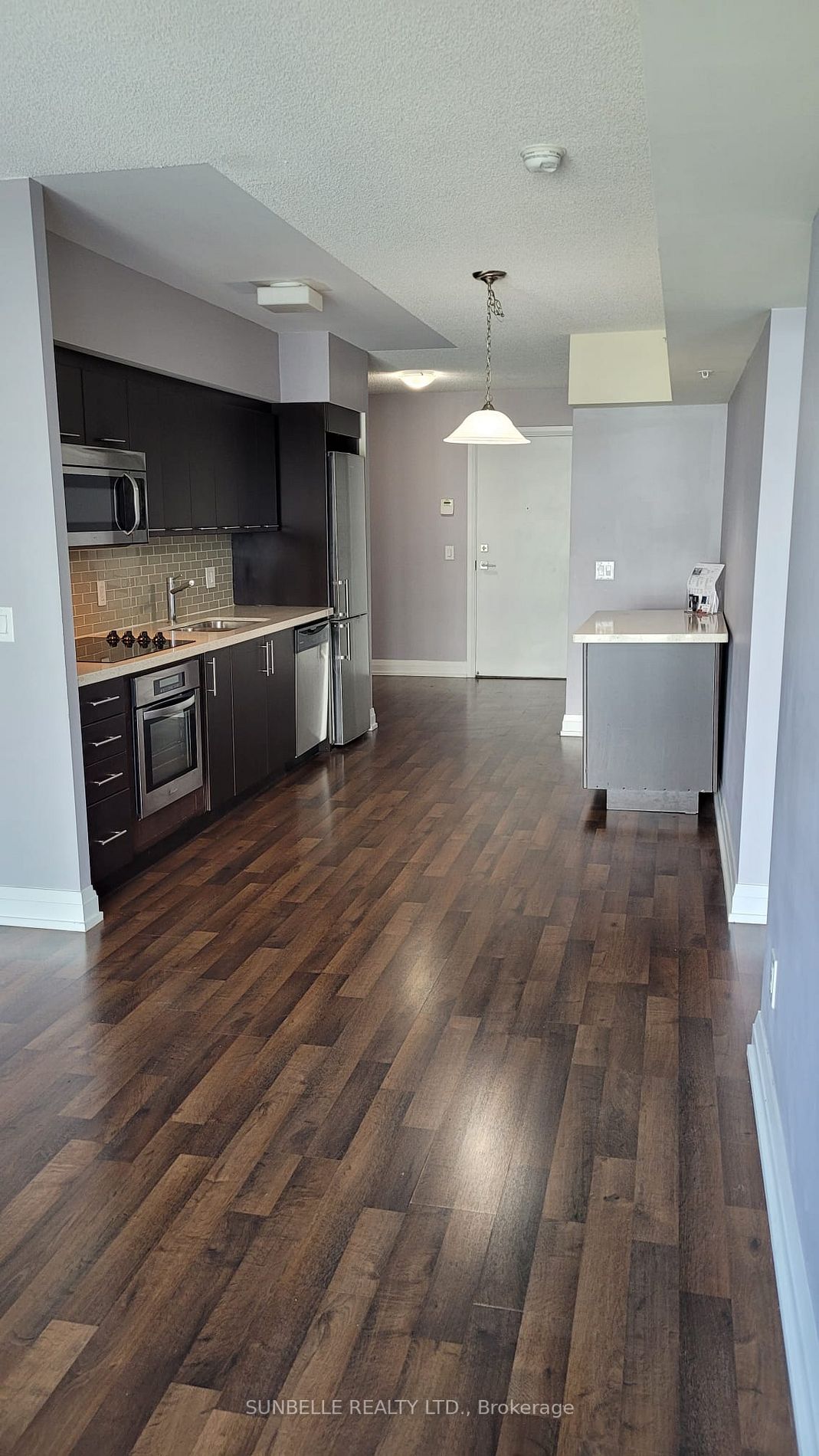 565 Wilson Ave, #W701