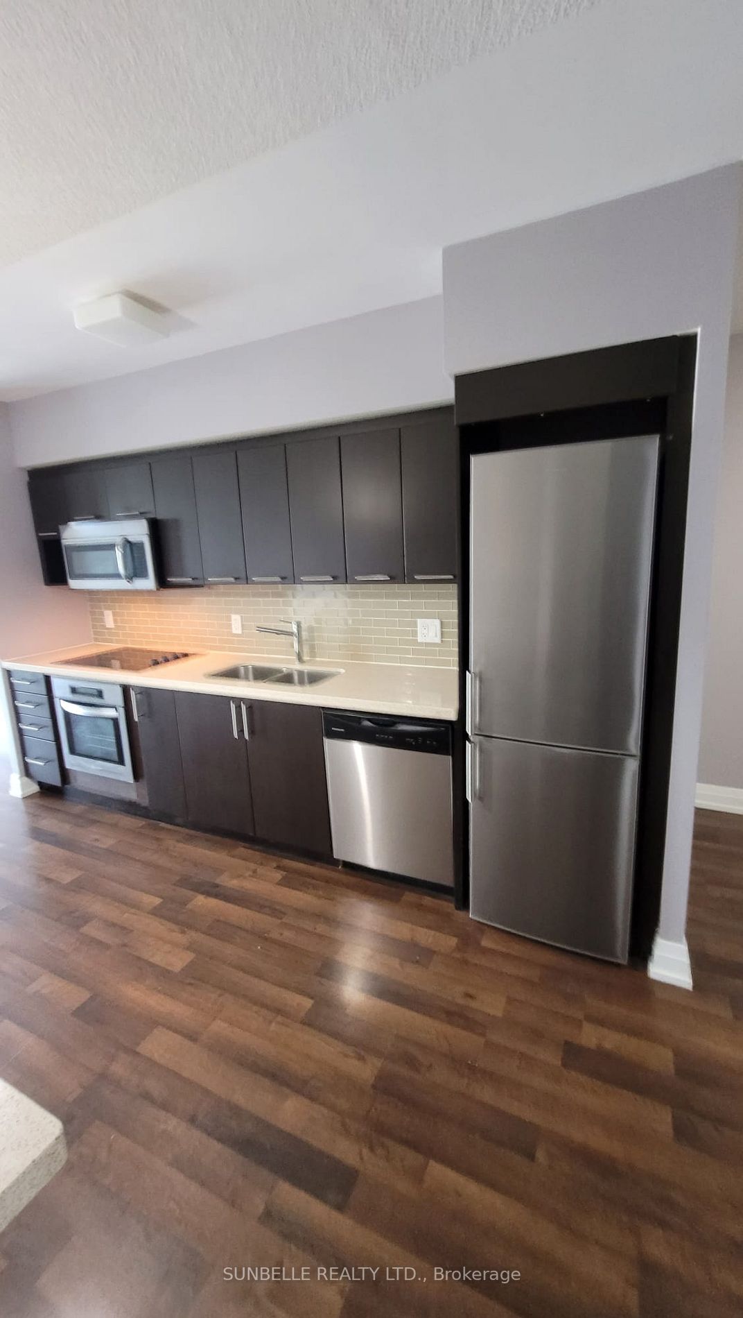 565 Wilson Ave, #W701
