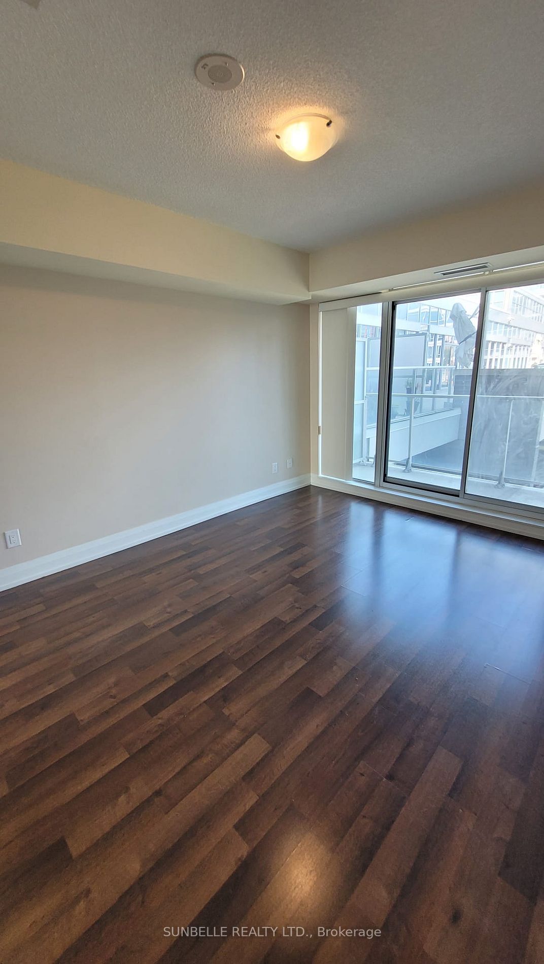 565 Wilson Ave, #W701