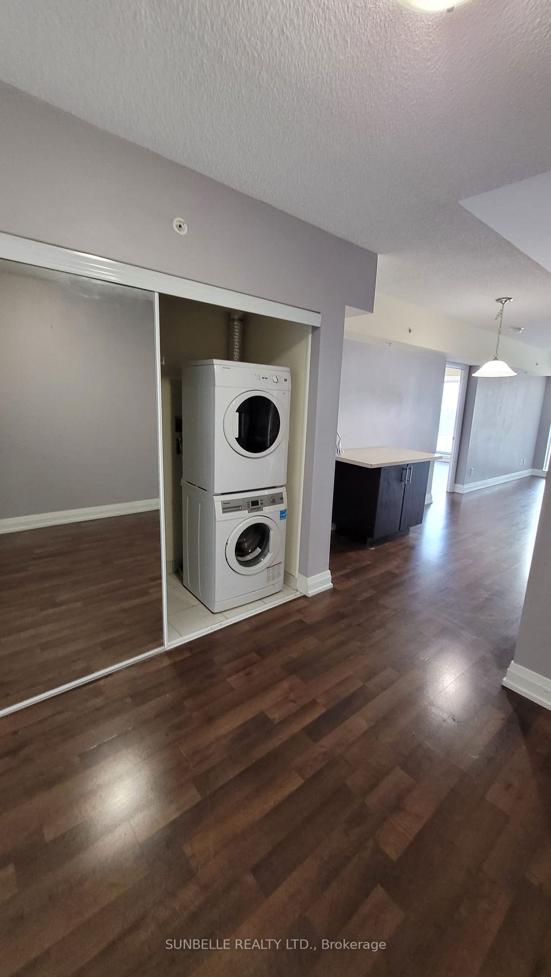 565 Wilson Ave, #W701