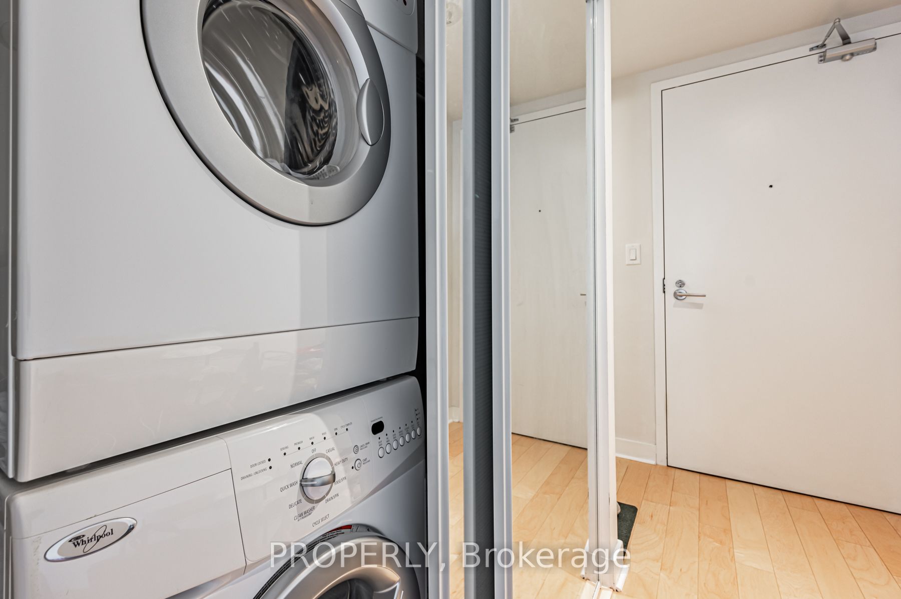 58 Orchard View Blvd, #1109