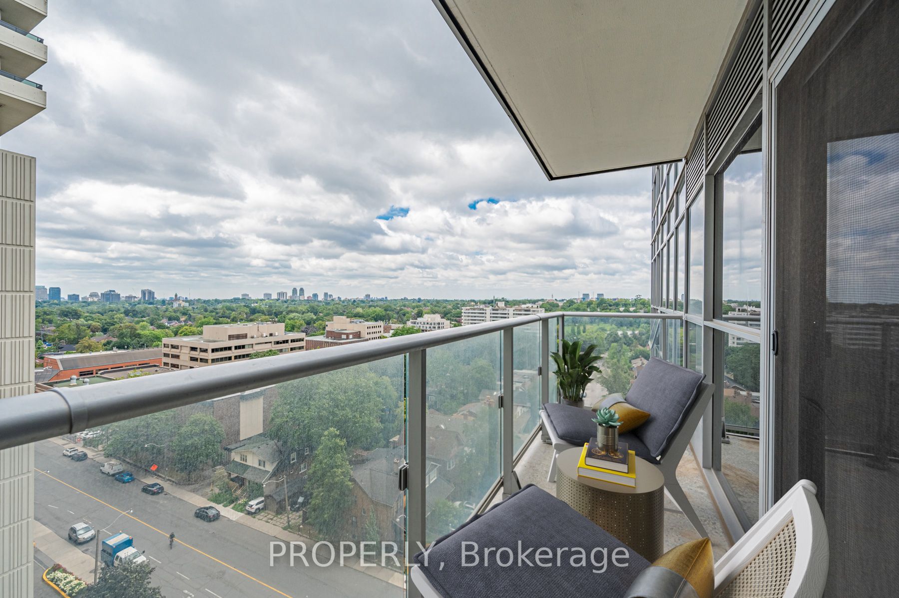 58 Orchard View Blvd, #1109