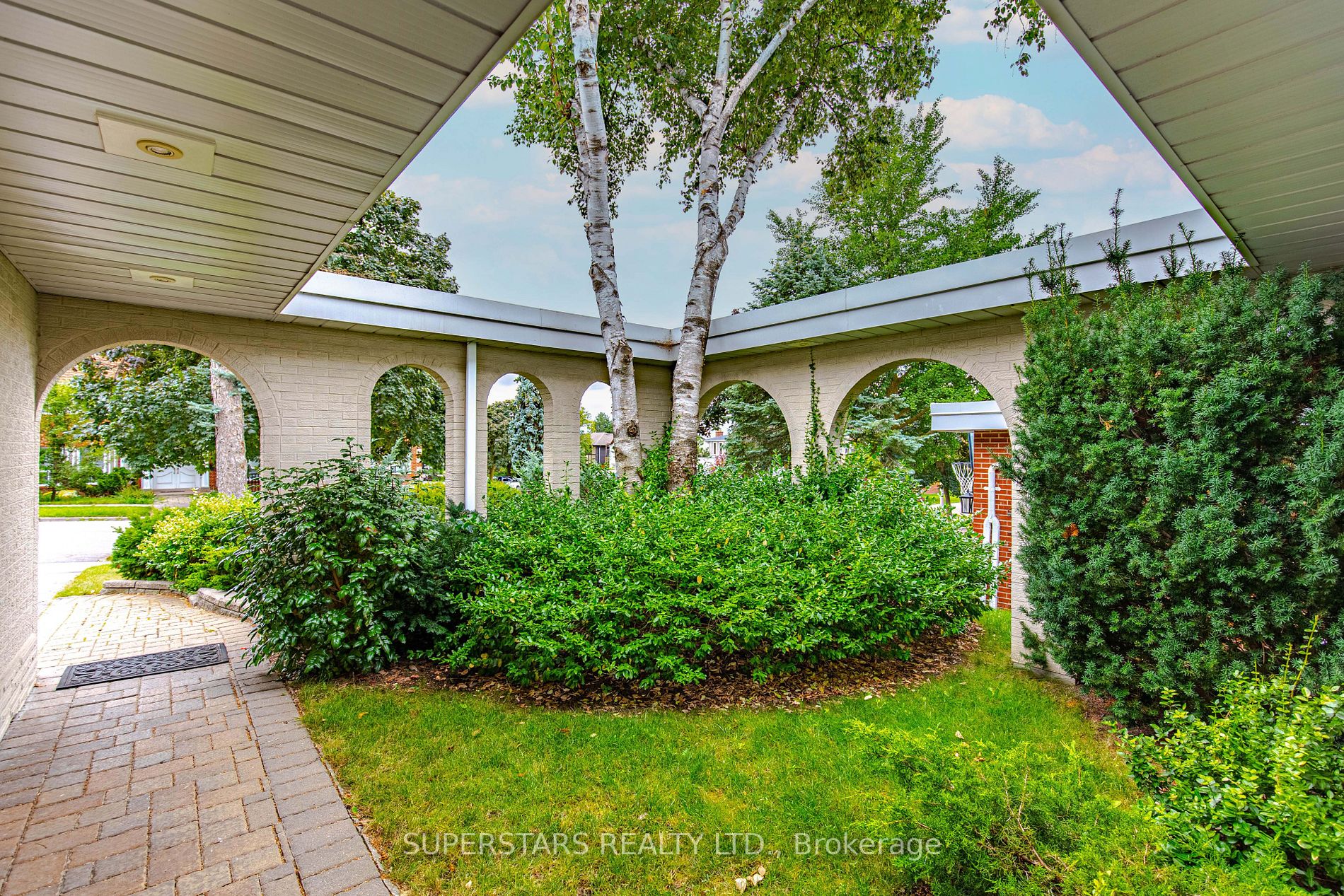 36 Butterfield Dr