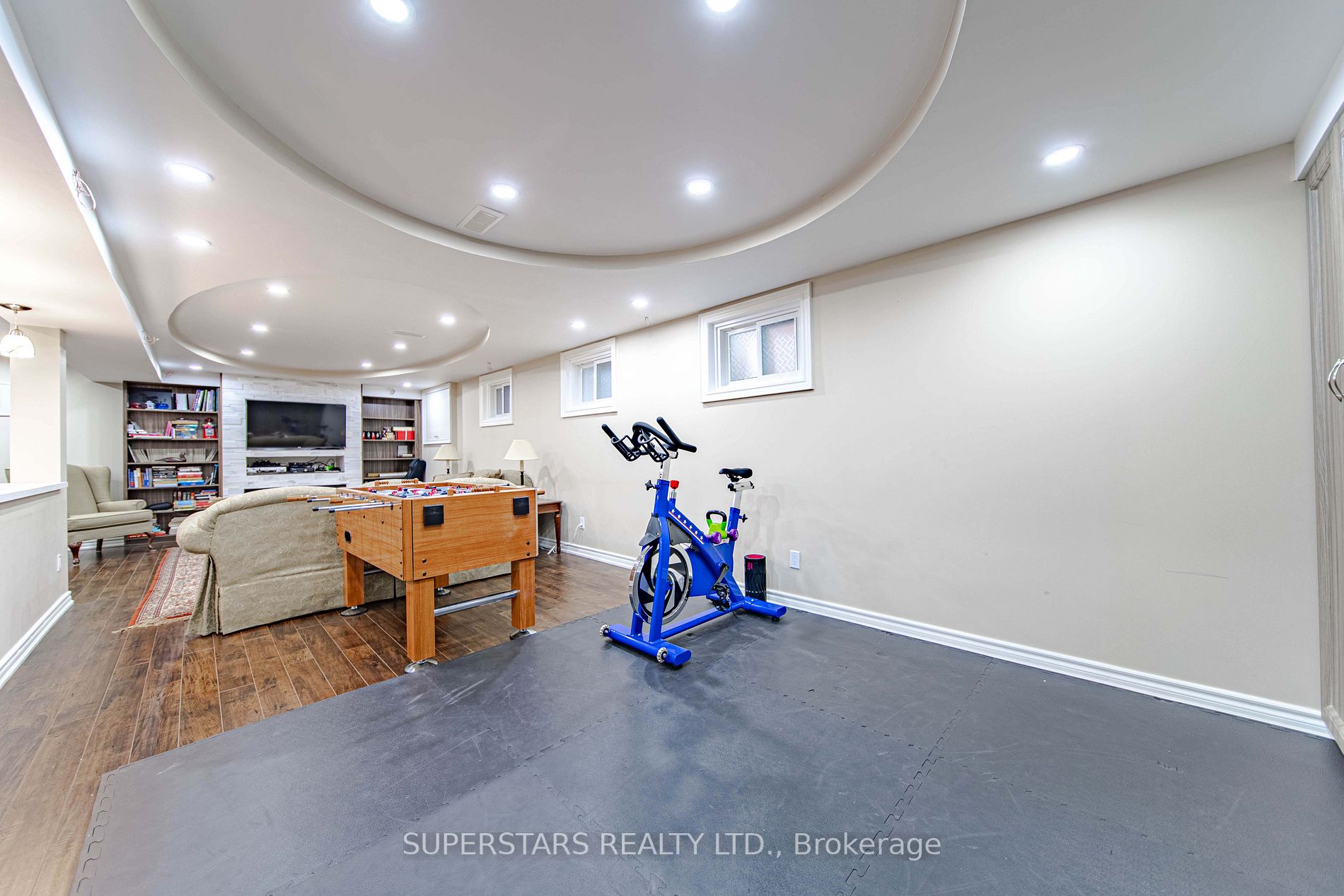36 Butterfield Dr