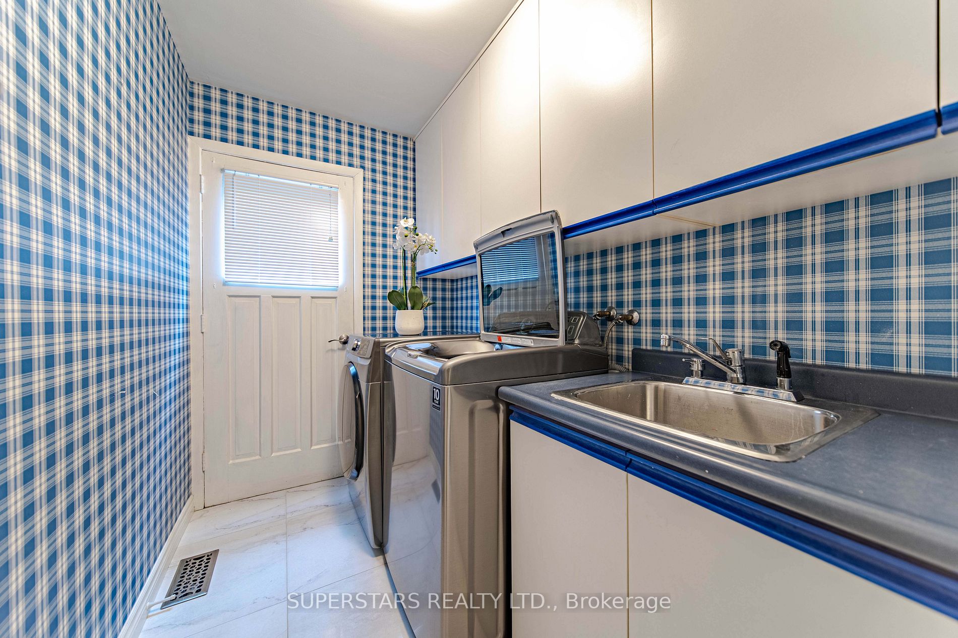 36 Butterfield Dr