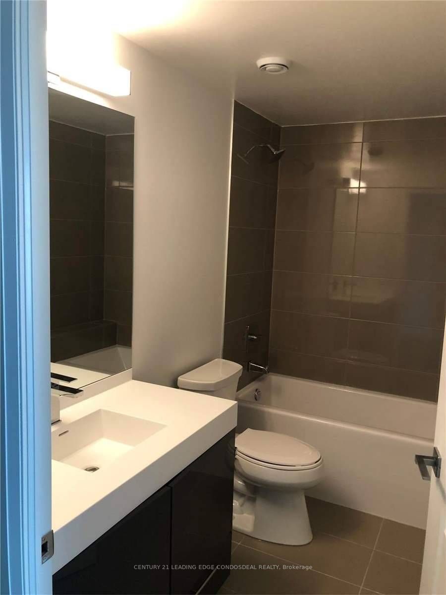 251 Jarvis St, #1827