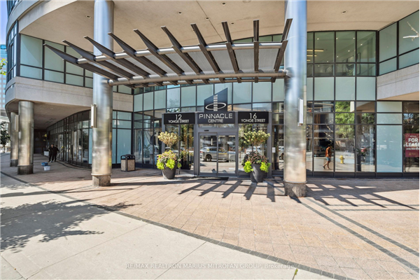 16 Yonge St, Toronto