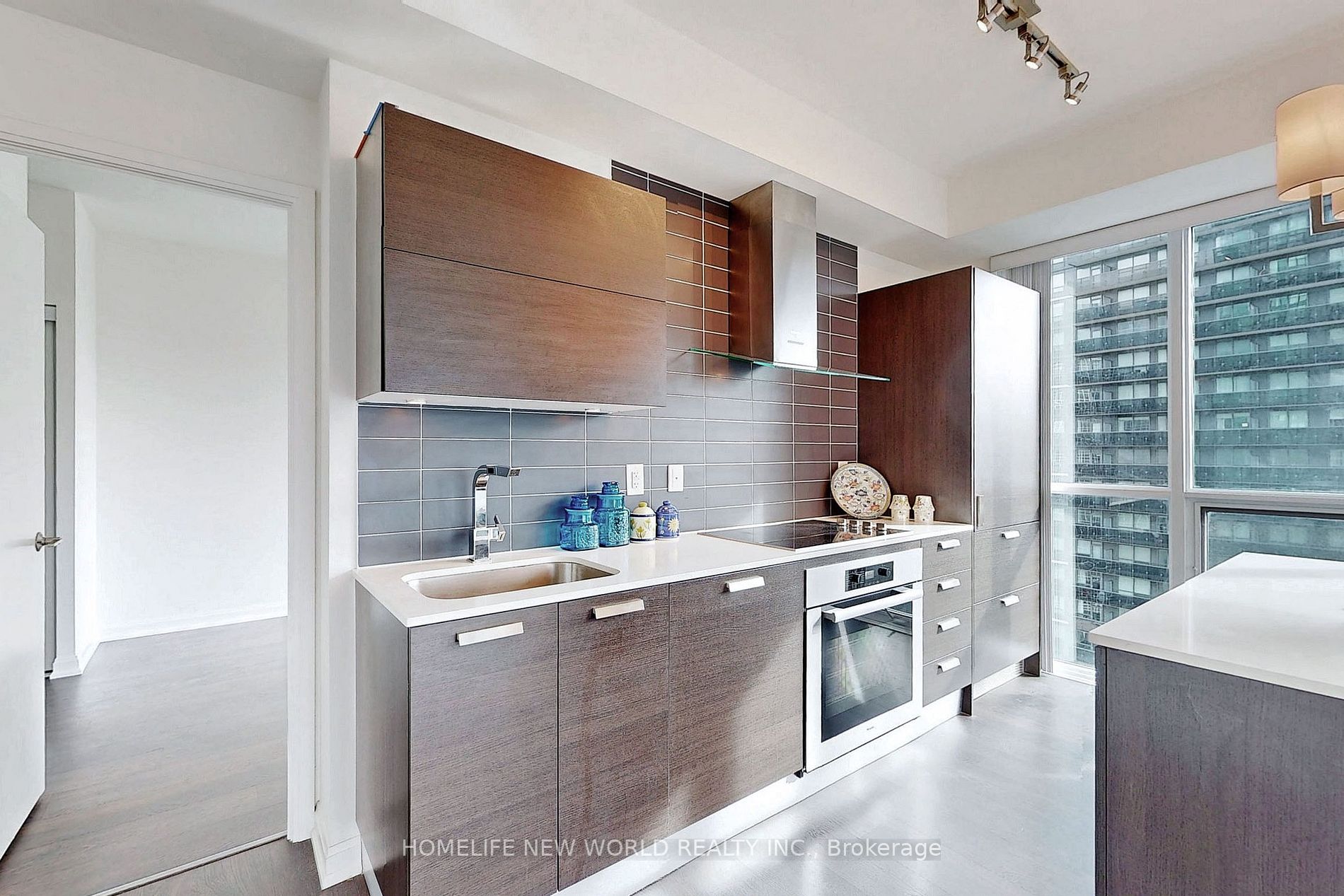9 Bogert Ave, #1702