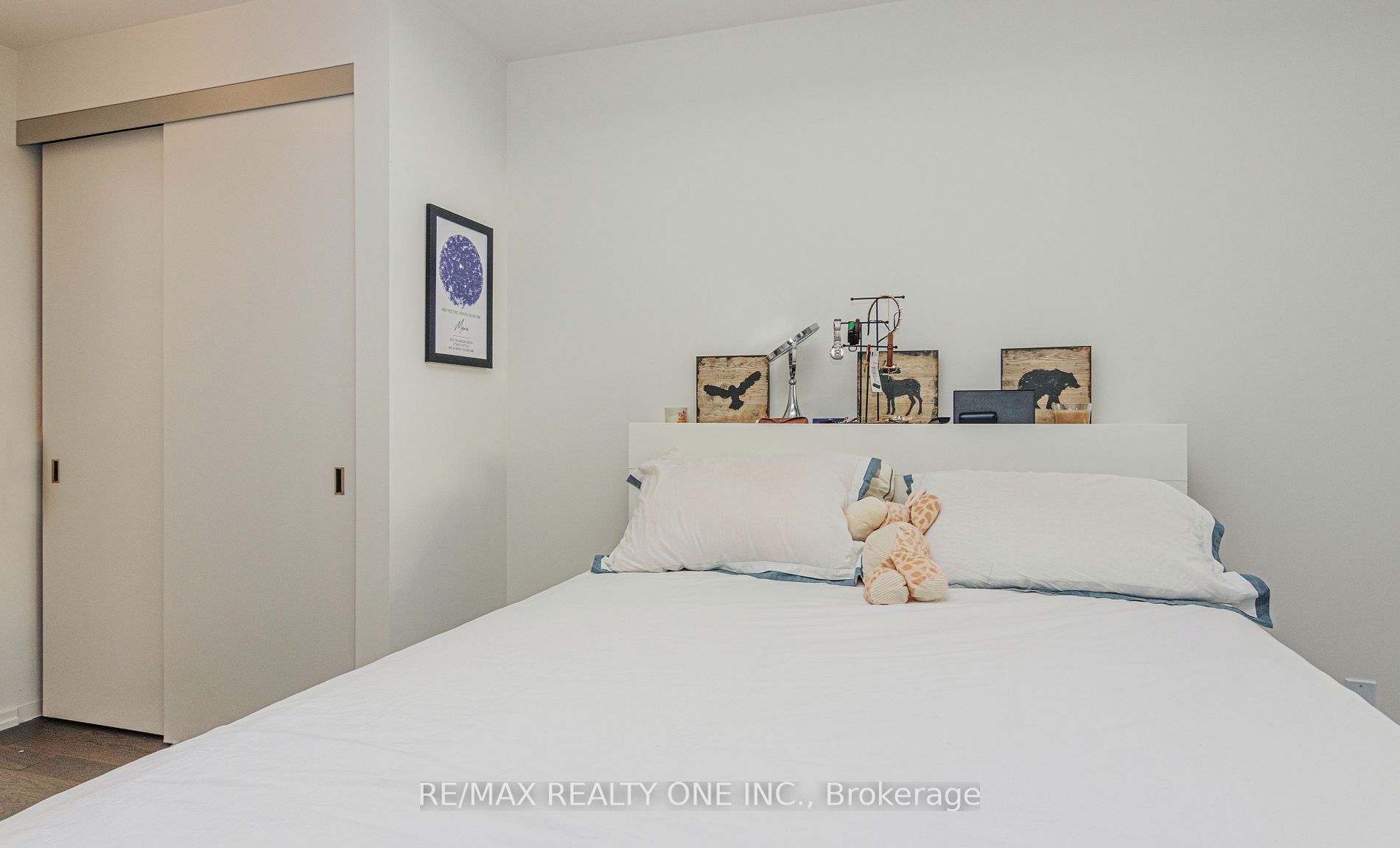 8 Hillsdale Ave E, #1716